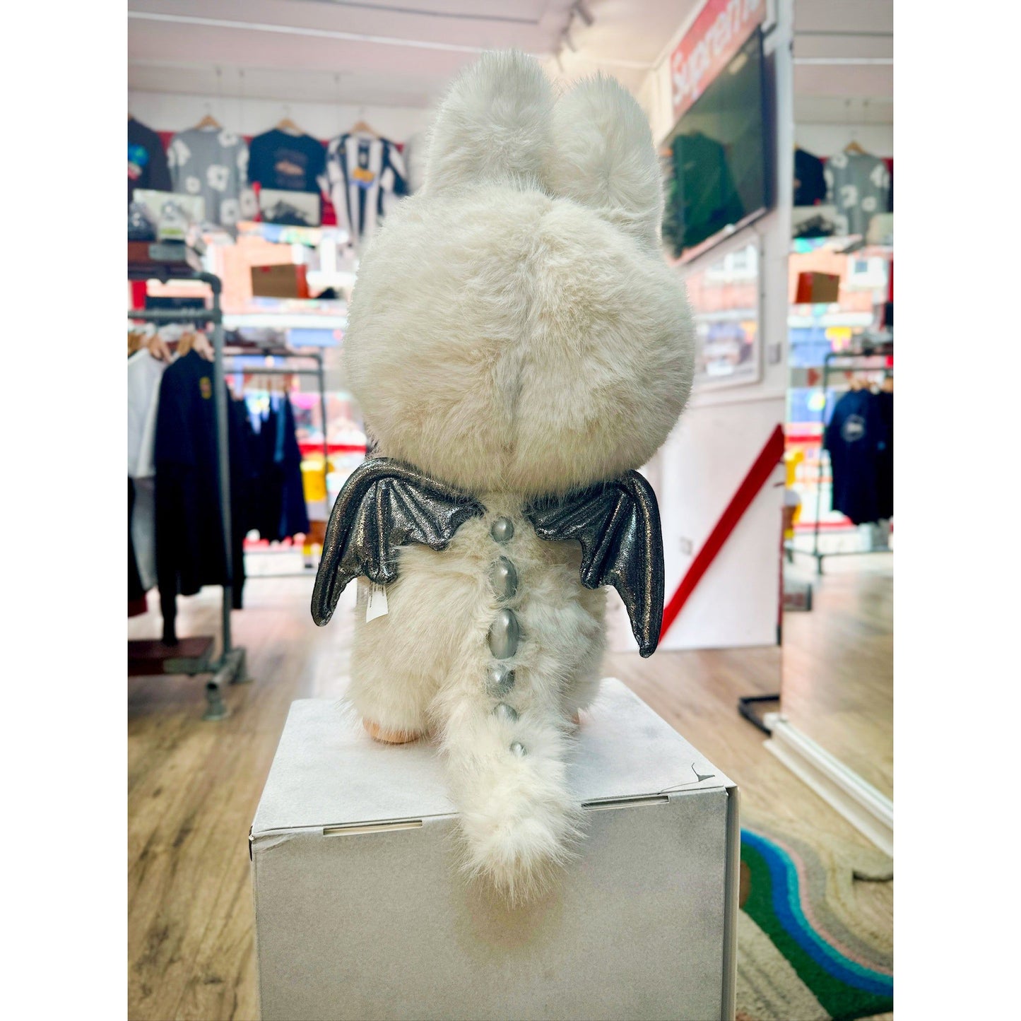 Pop Mart The Monsters Labubu Zimomo Angel in Clouds Figure + Tote Bag