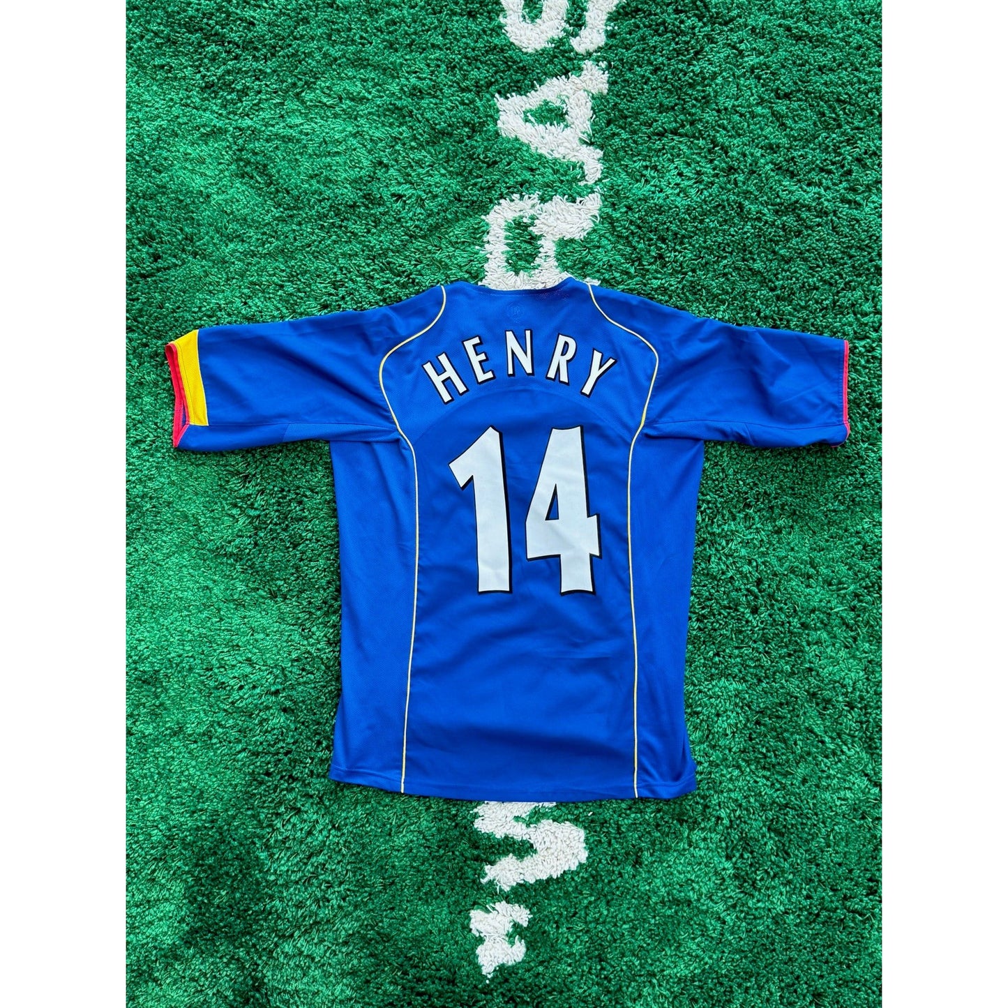 Arsenal Away Shirt 2004-2006 Henry #14 L by KershKits in Clothing. Available at KershKicks for £125.00. A must-have for fans of KershKits looking to elevate their style with this Kits.