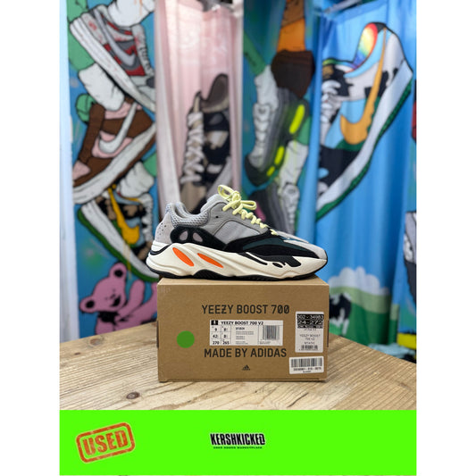 Yeezy 700 Waverunner. UK 8.5