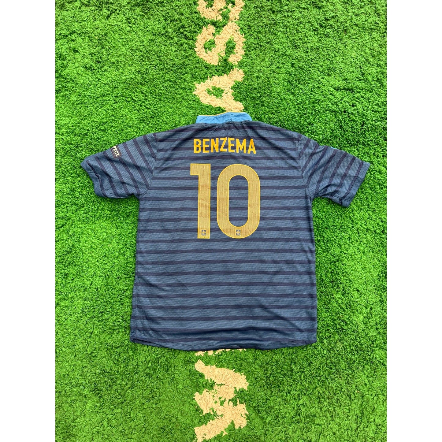 France Home Shirt 2012-2013 #10 BENZEMA XL 8/10 by KershKits in Clothing. Available at KershKicks for £80.00. A must-have for fans of KershKits looking to elevate their style with this Kits.