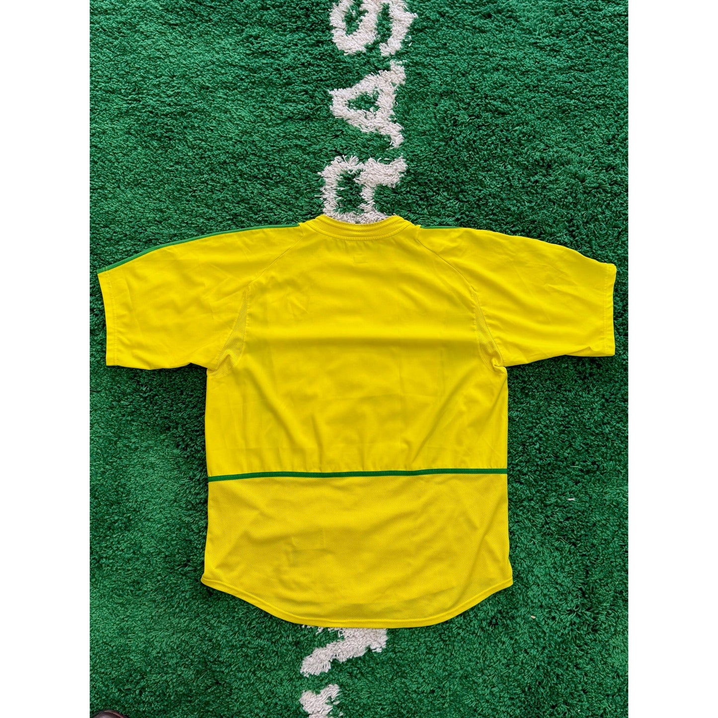 Brazil Home Shirt 2002-2004 XL by KershKits in Clothing. Available at KershKicks for £75.00. A must-have for fans of KershKits looking to elevate their style with this Kits.