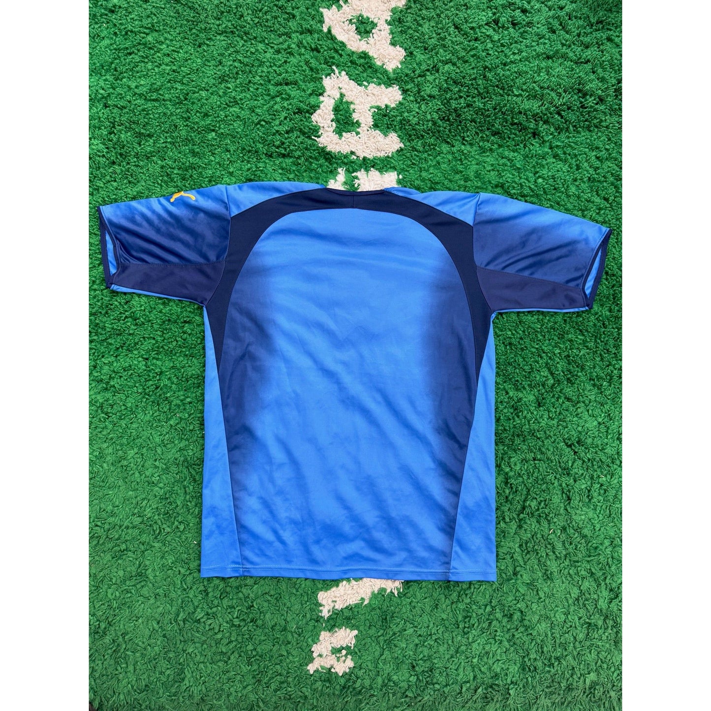 Italy 2006-07 Home Shirt XL 9/10 by KershKits in Clothing. Available at KershKicks for £65.00. A must-have for fans of KershKits looking to elevate their style with this Kits.