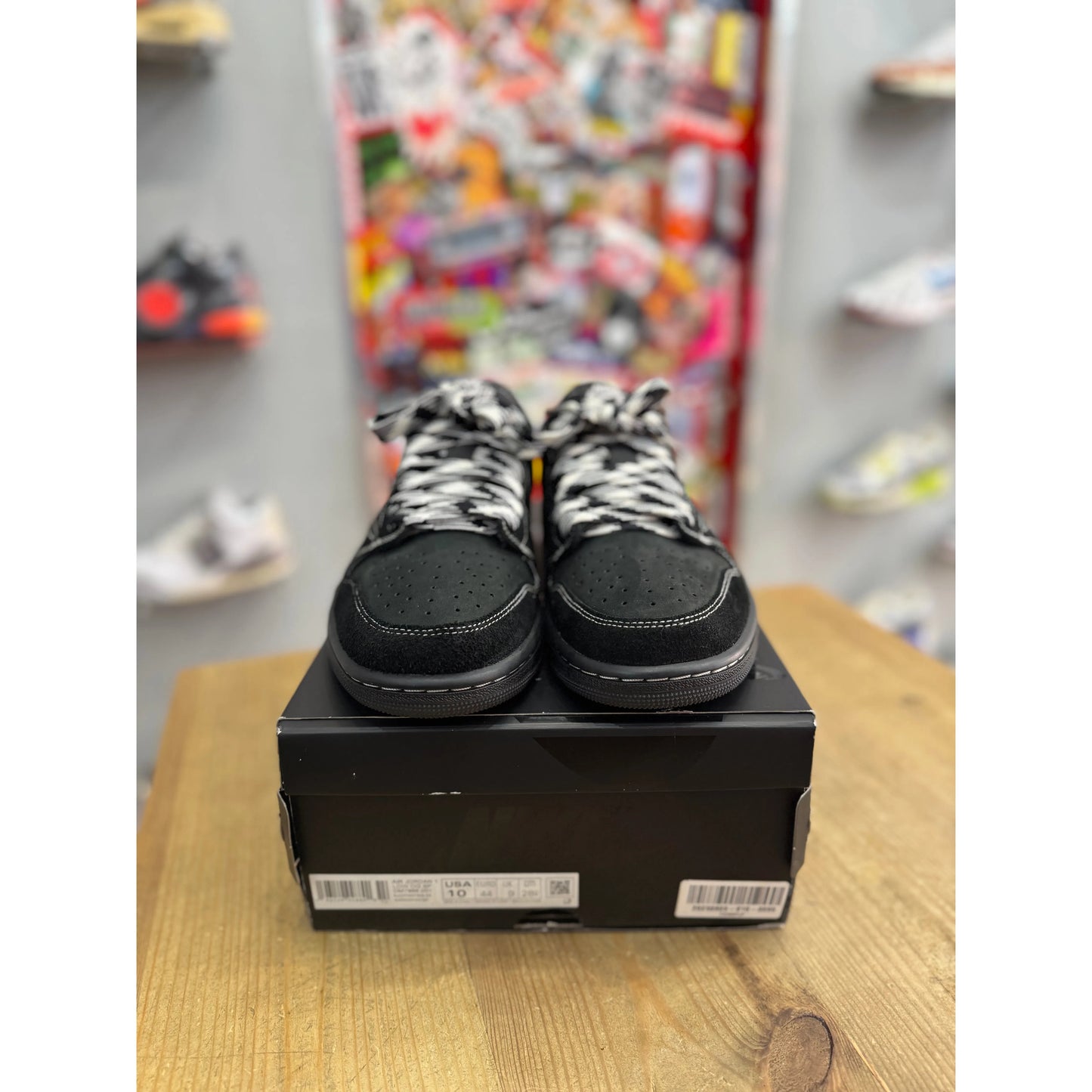 Jordan 1 Retro Low OG SP Travis Scott Black Phantom UK 9.