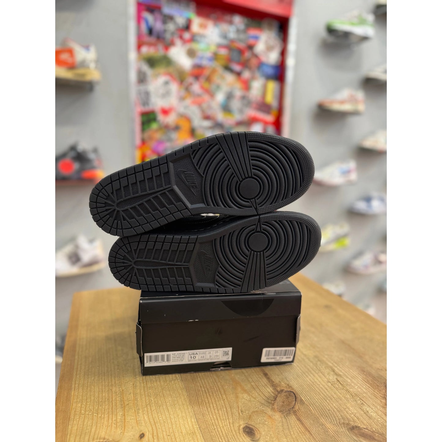 Jordan 1 Retro Low OG SP Travis Scott Black Phantom UK 9.