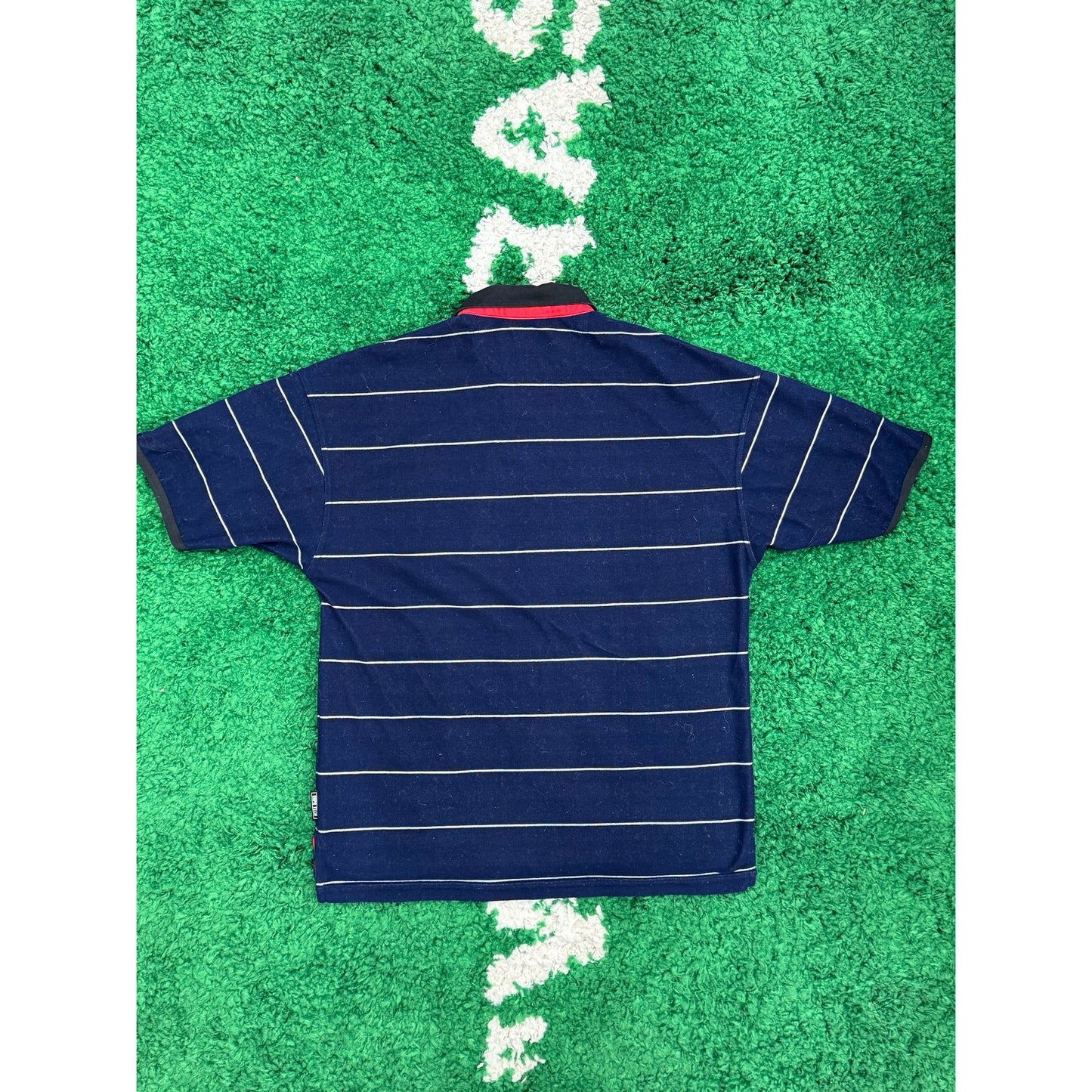 Manchester United Away Shirt 1999-2000 L by KershKits in Clothing. Available at KershKicks for £85.00. A must-have for fans of KershKits looking to elevate their style with this Kits.
