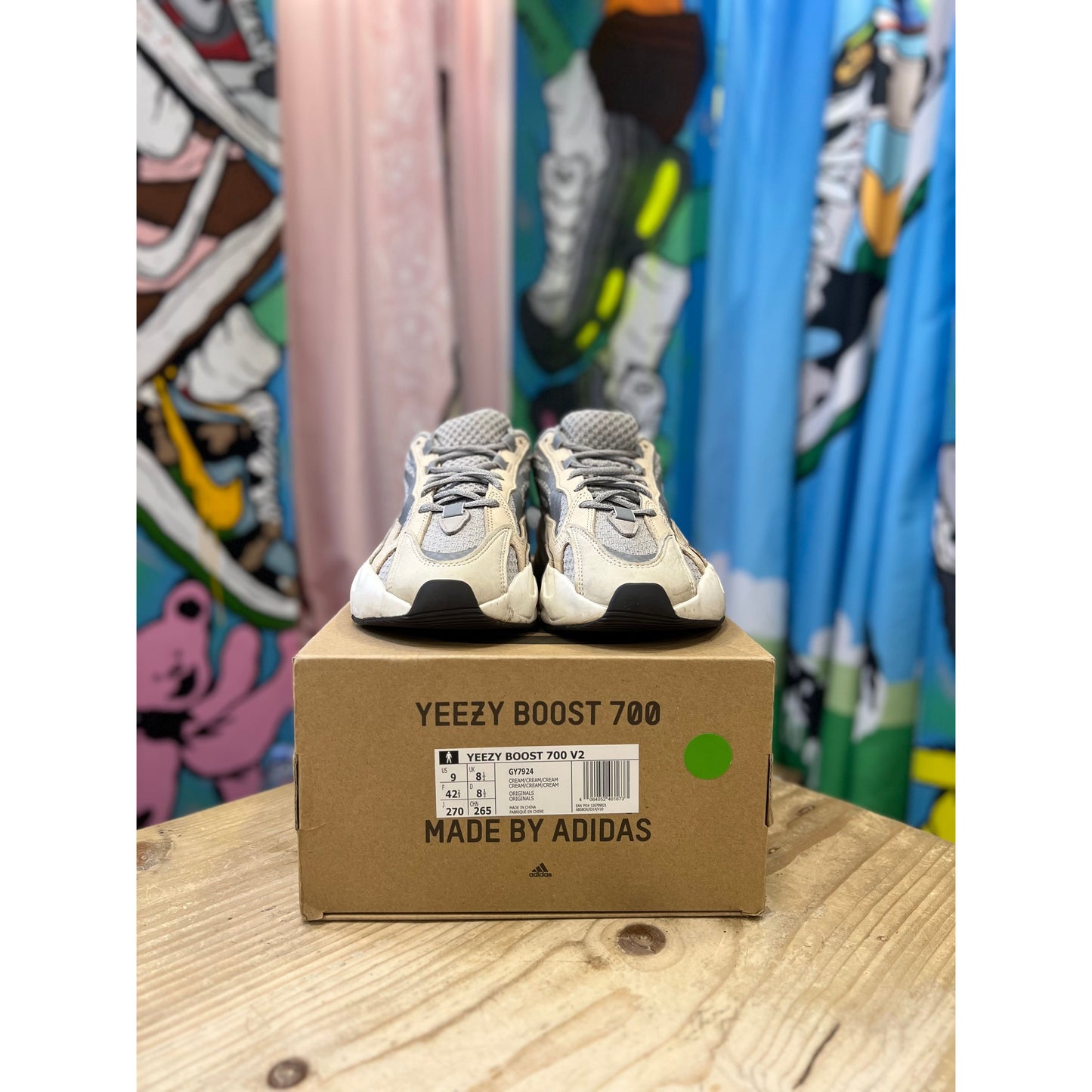 Yeezy 700 Cream UK8.5
