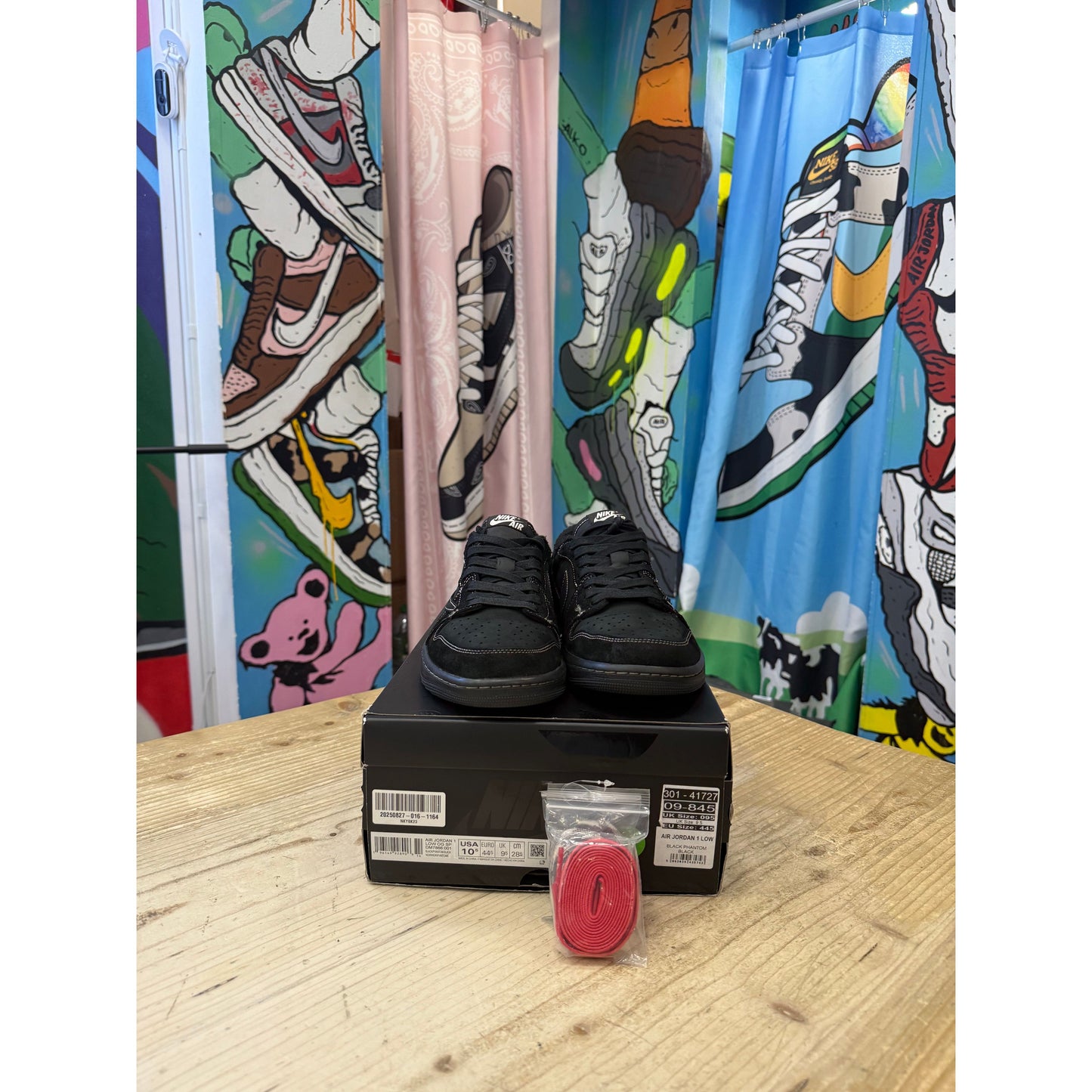 Jordan 1 Retro Low OG SP Travis Scott Black Phantom UK 9.5