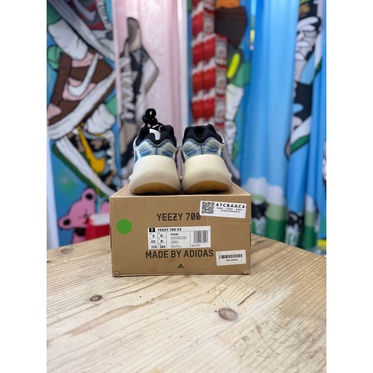 Yeezy Boost 700 V3 Arzareth UK8.5
