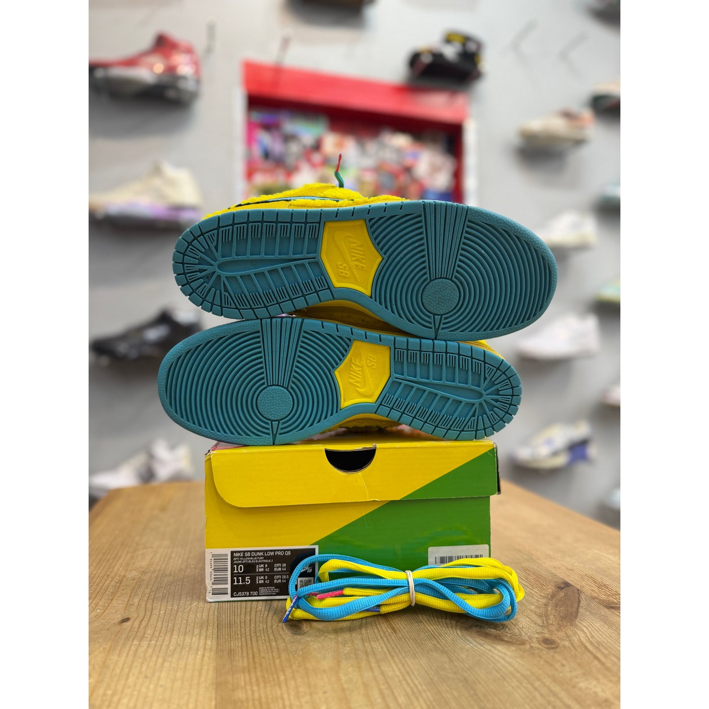 Nike SB Dunk Low Grateful Dead Bears Opti Yellow UK 9