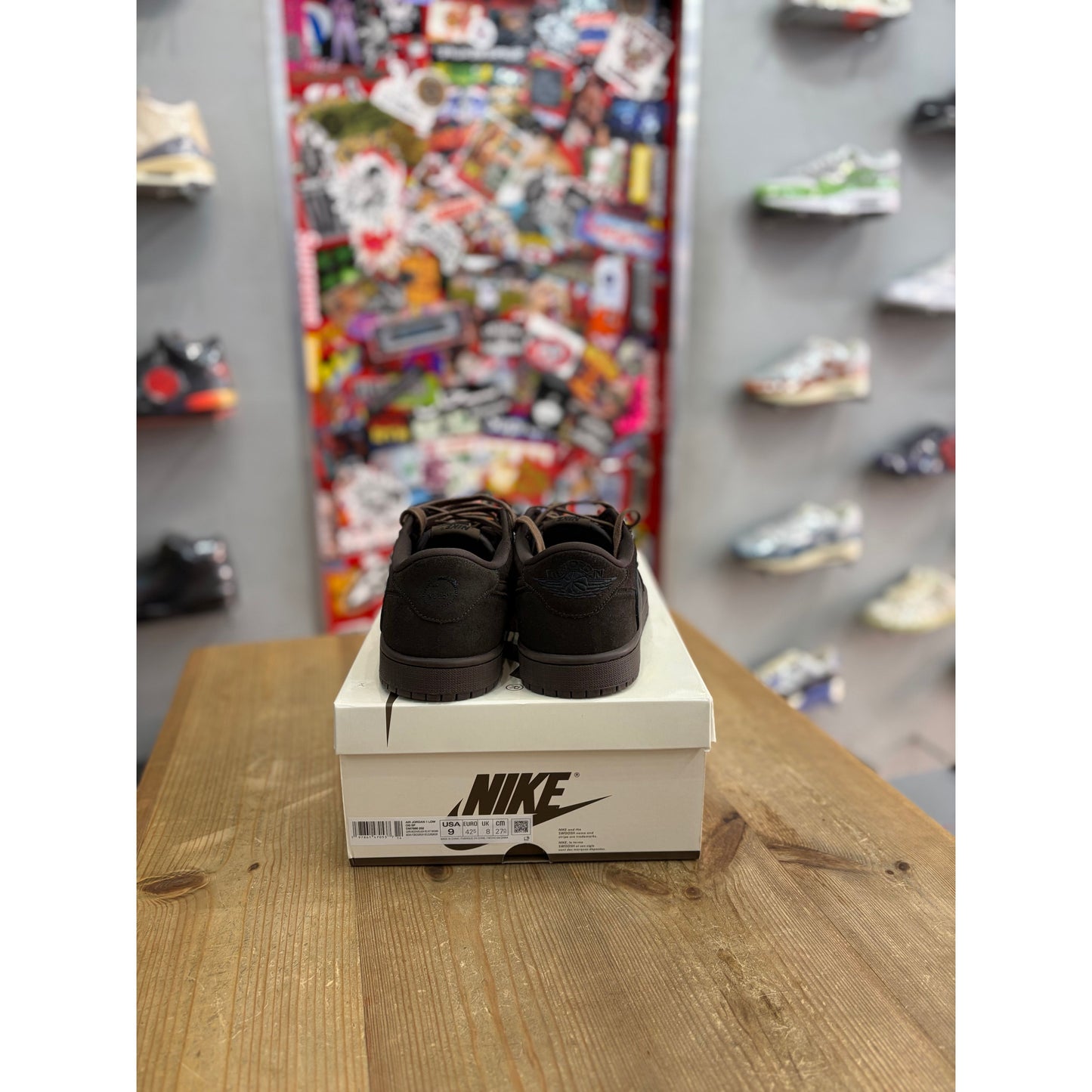 Jordan 1 Low Travis Scott Velvet Brown UK-8