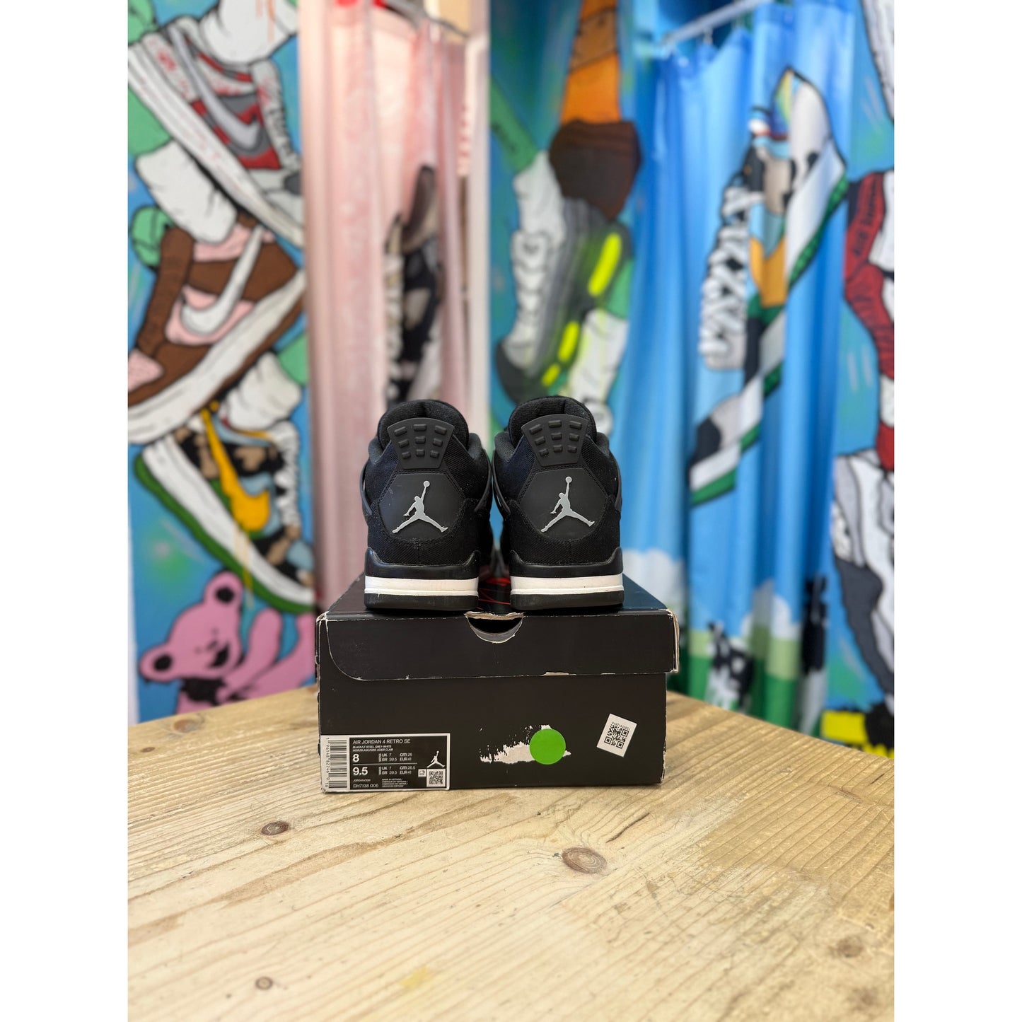 Jordan 4 Black Canvas UK7