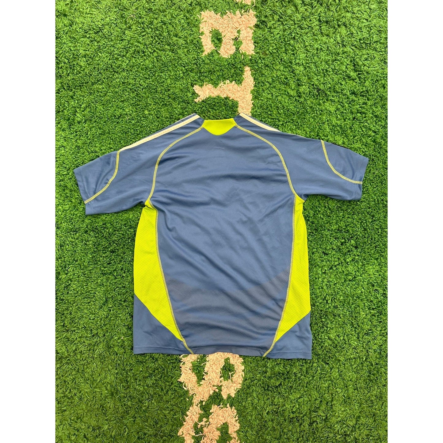 Seattle Sounders Away Shirt 2009/11 S 7/10 by KershKits in . Available at KershKicks for £60.00. A must-have for fans of KershKits looking to elevate their style with this Kits.