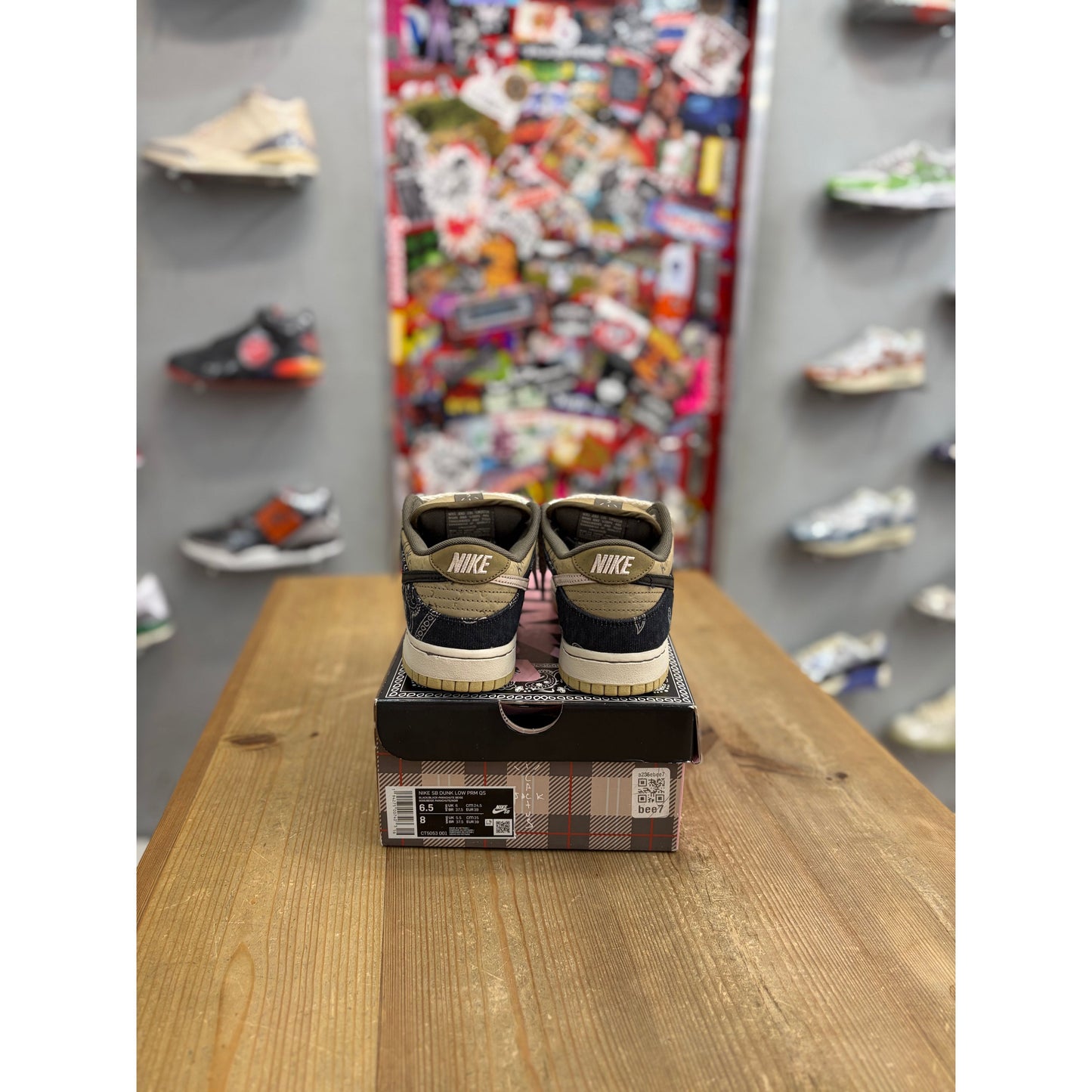 Nike SB Dunk Low Travis Scott (Special Box) UK 6/EU 39
