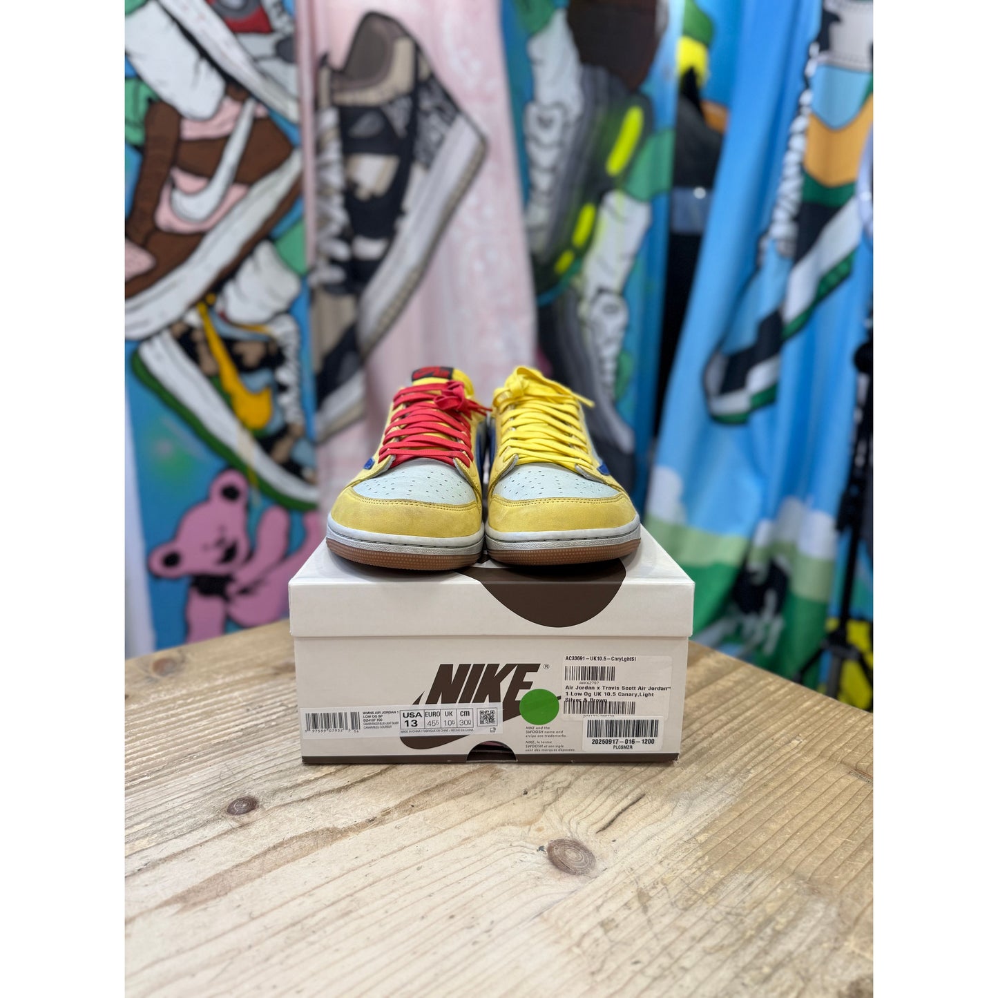 Jordan 1 Low Travis Scott Canary Yellow UK10.5