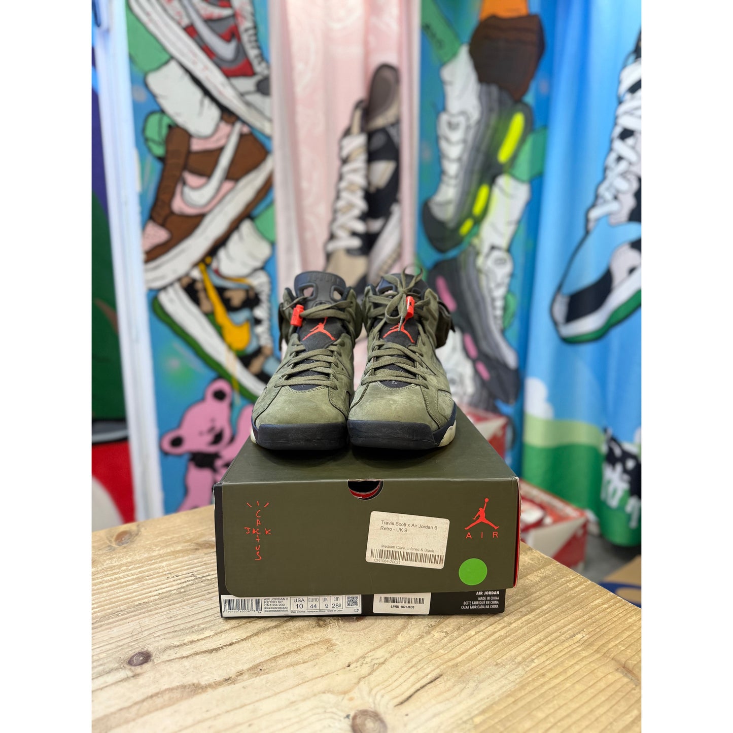 Jordan 6 Retro Travis Scott UK 9