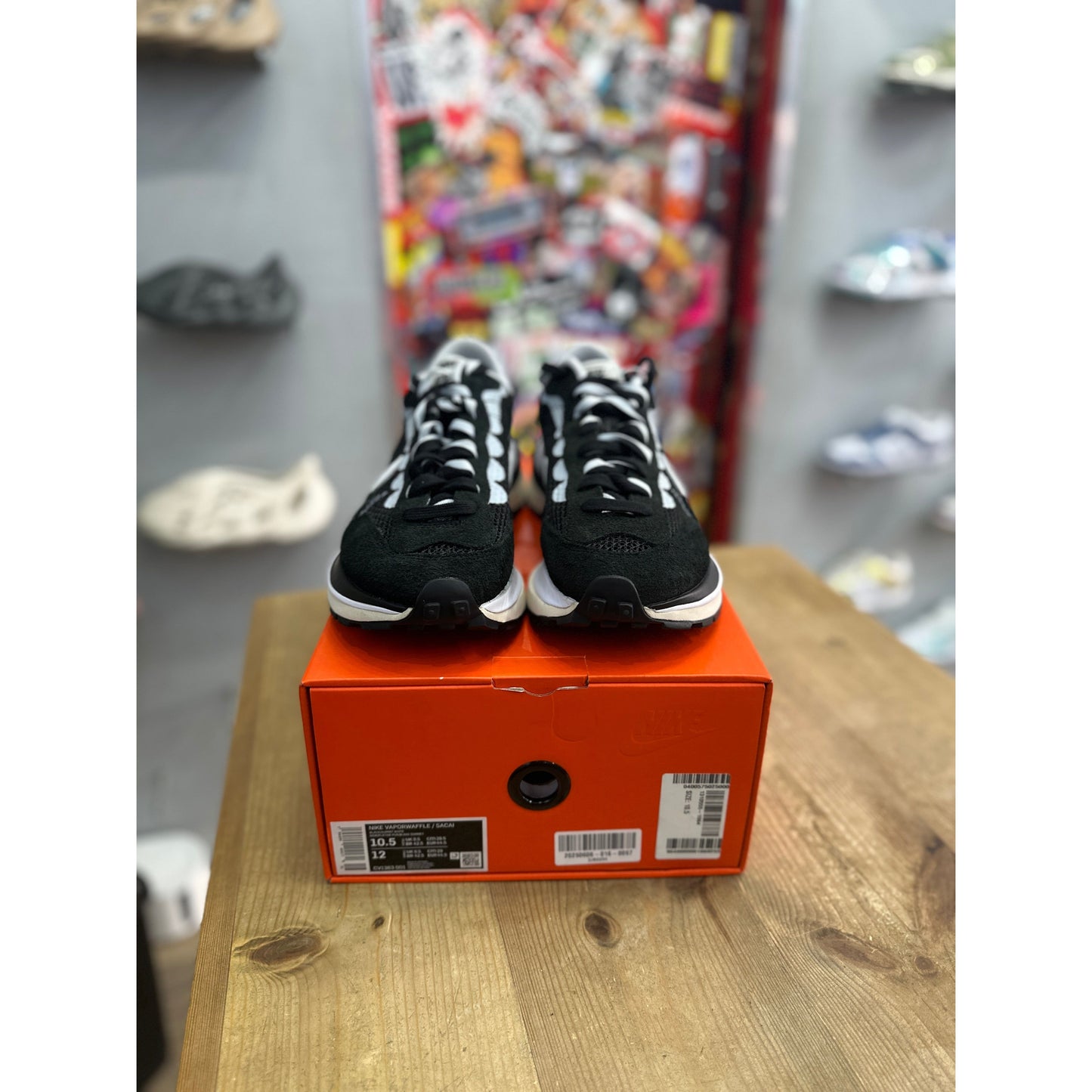 Nike Vaporwaffle sacai Black White UK 9.5.