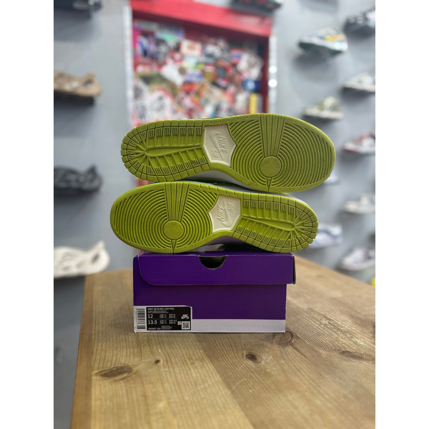 Nike SB Dunk Low Green Apple UK 11