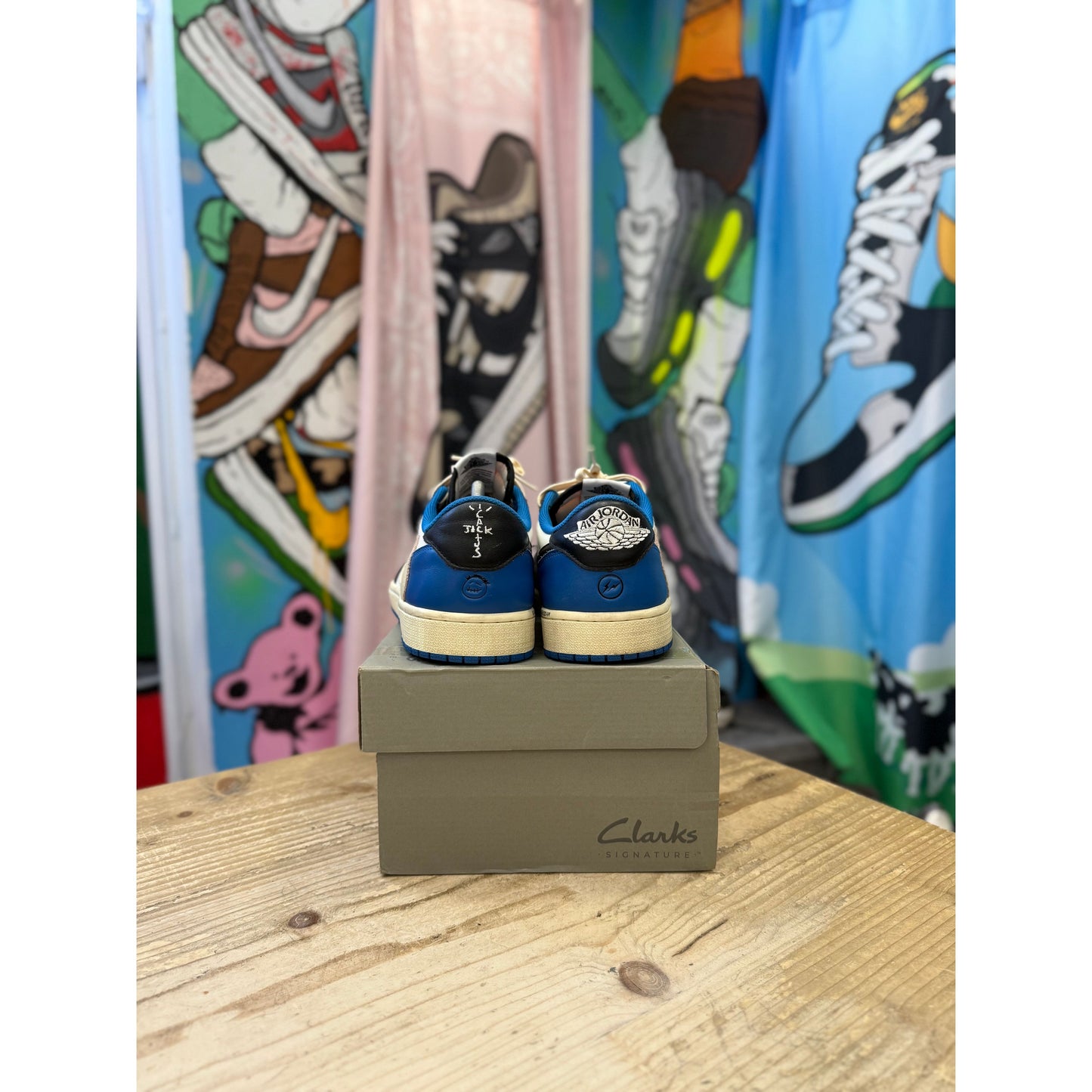 Jordan 1 Low Travis Scott Fragment UK 11.5