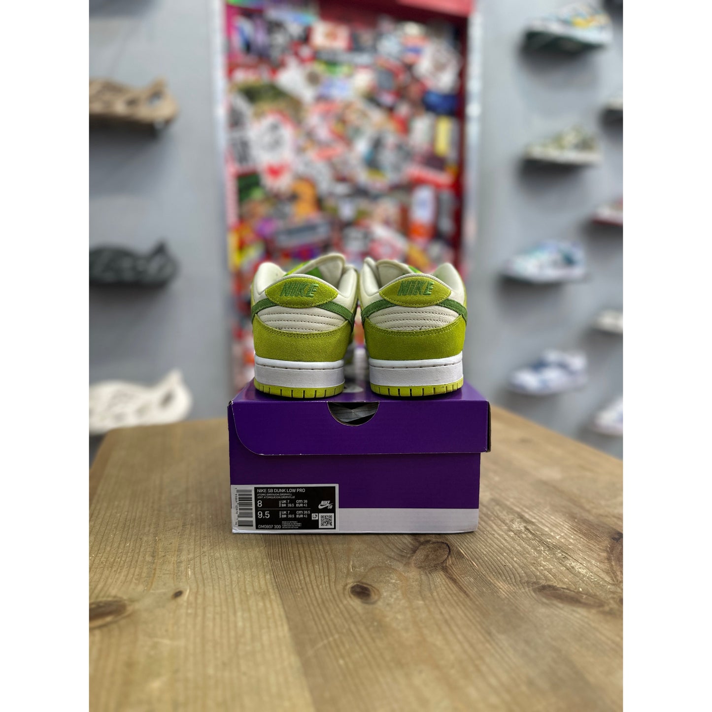 Nike SB Dunk Low Green Apple UK 7.