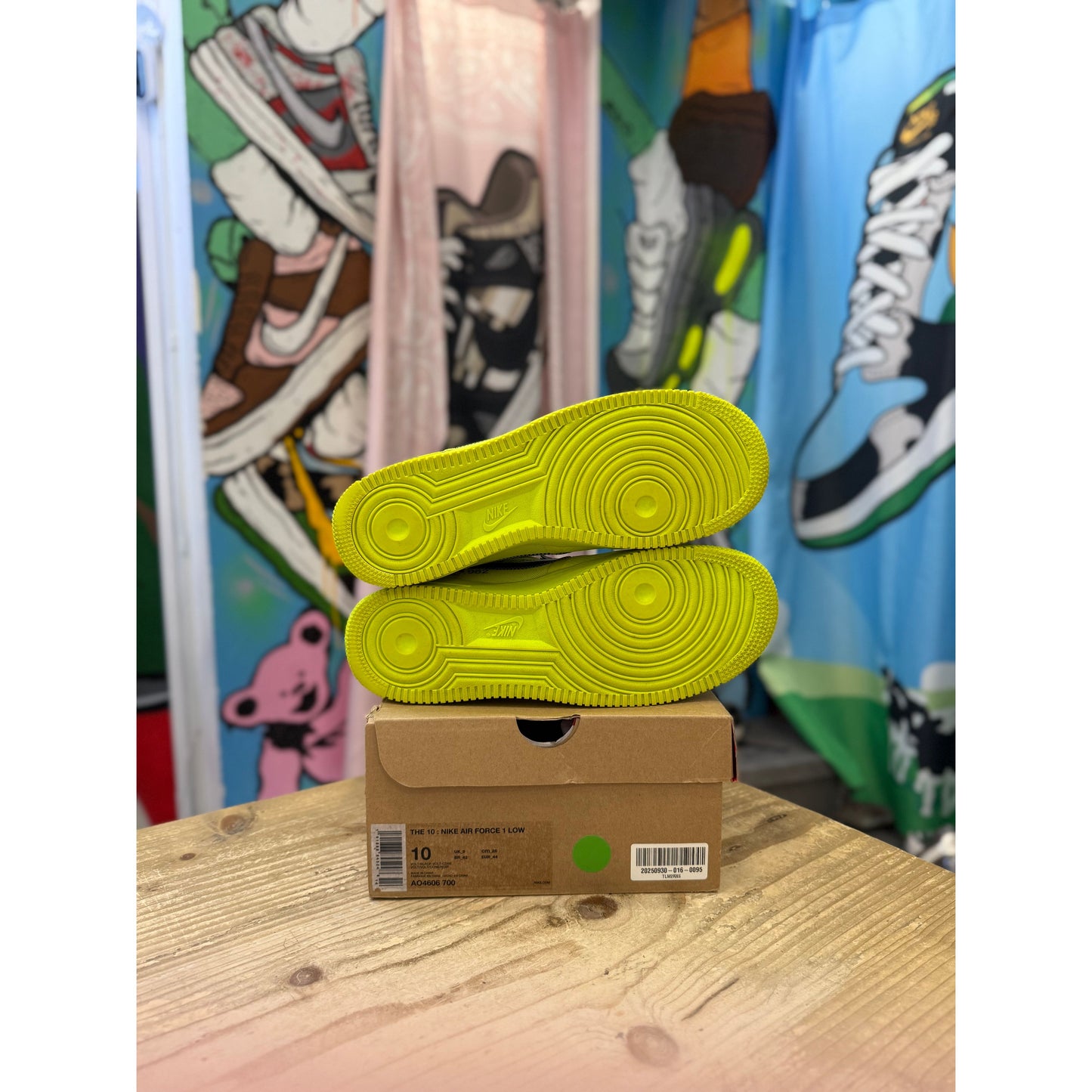 Nike Air Force 1 Low Off White Volt UK 9