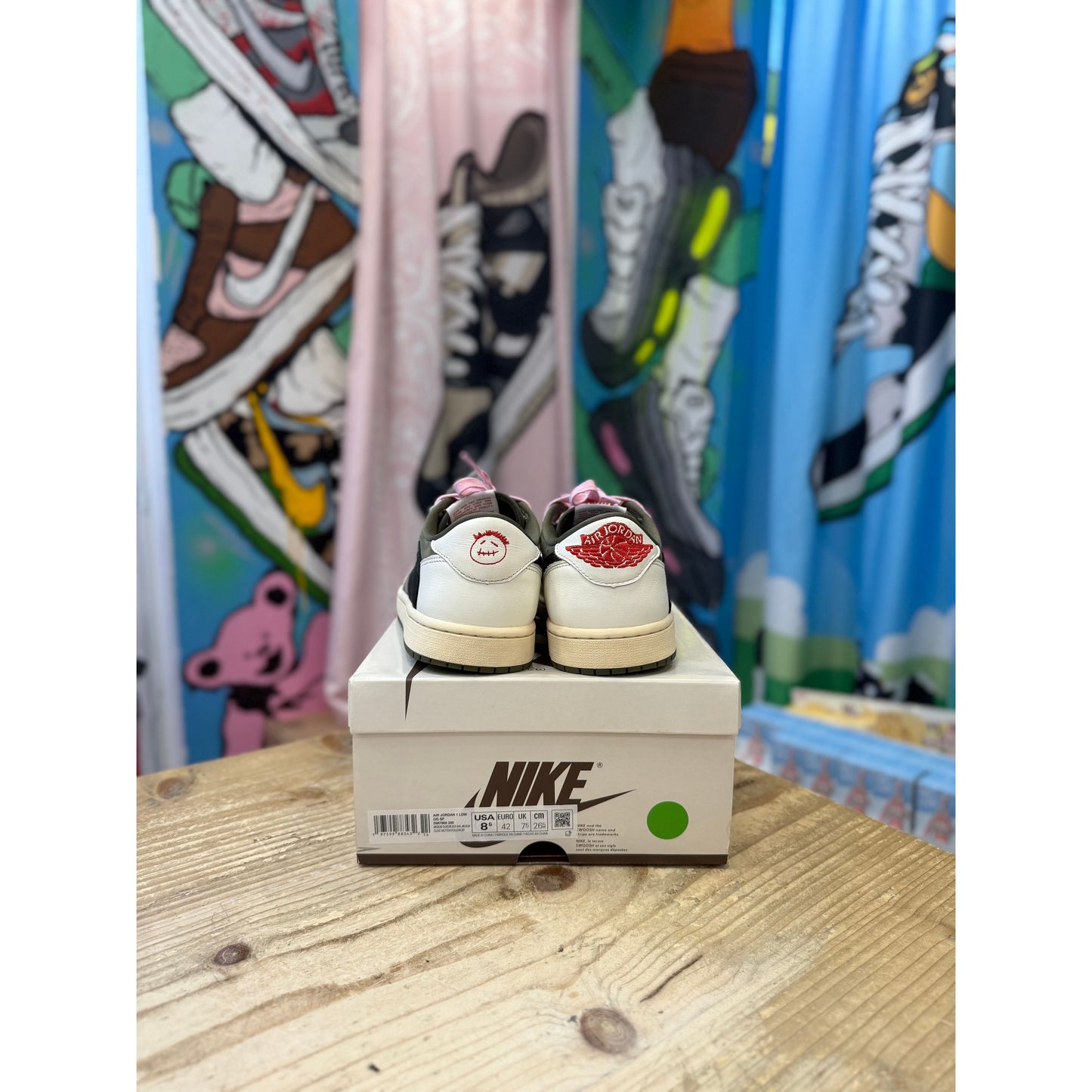 Jordan 1 Low Travis Scott Medium Olive UK7.5