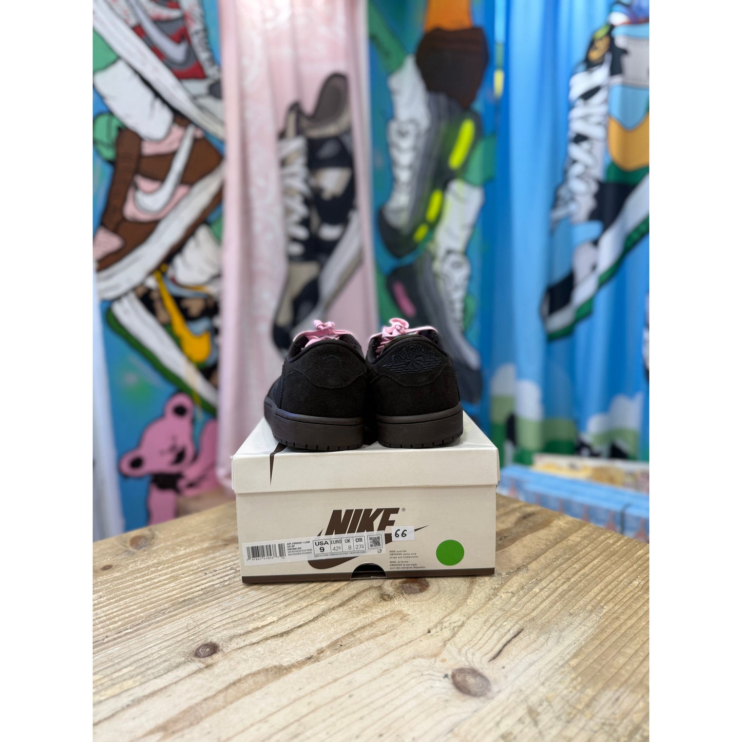 Jordan 1 Low Travis Scott Velvet Brown UK 8