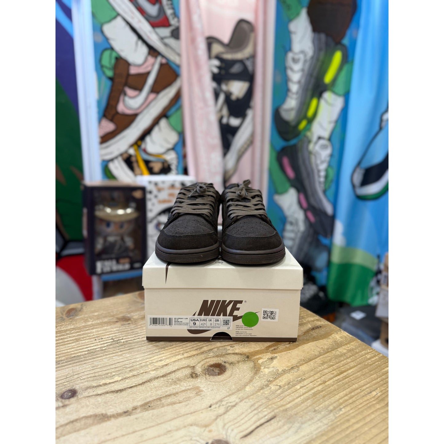 Jordan 1 Low Travis Scott Velvet Brown UK8