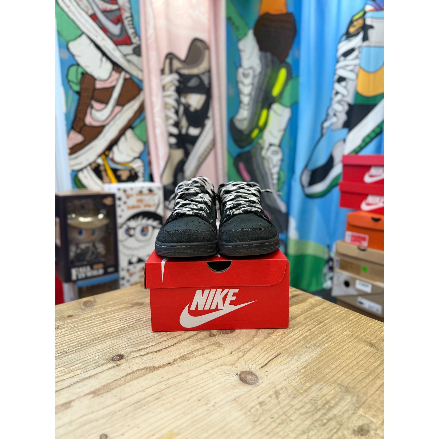 Jordan 1 Low Travis Scott Black Phantom UK 12