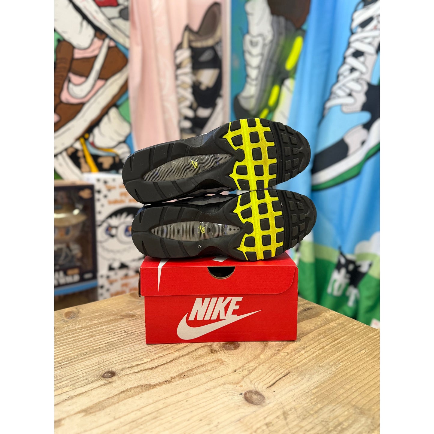 Nike Air Max 95 Reverse Neon UK 8.5