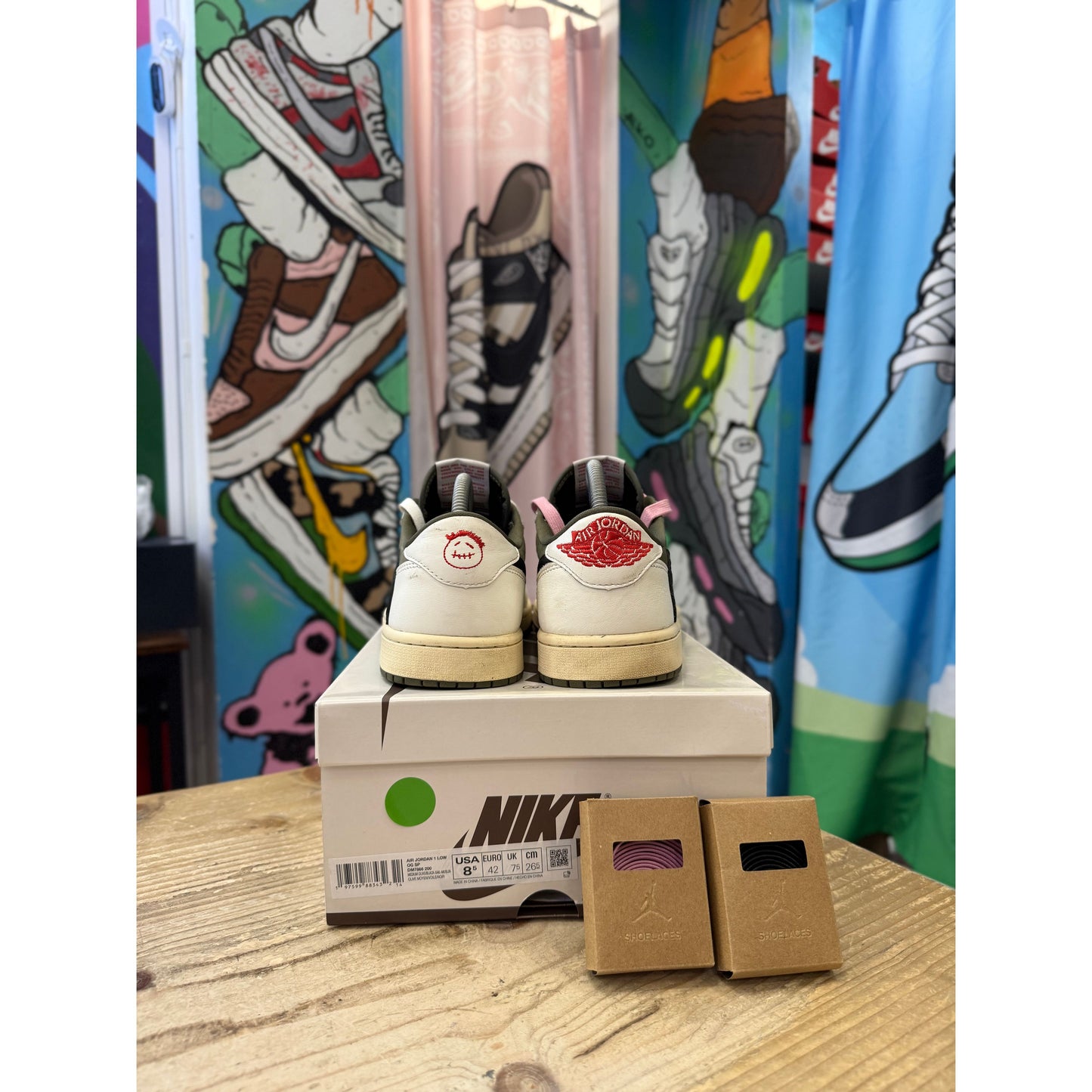 Jordan 1 Low Travis Scott Medium Olive UK 7.5