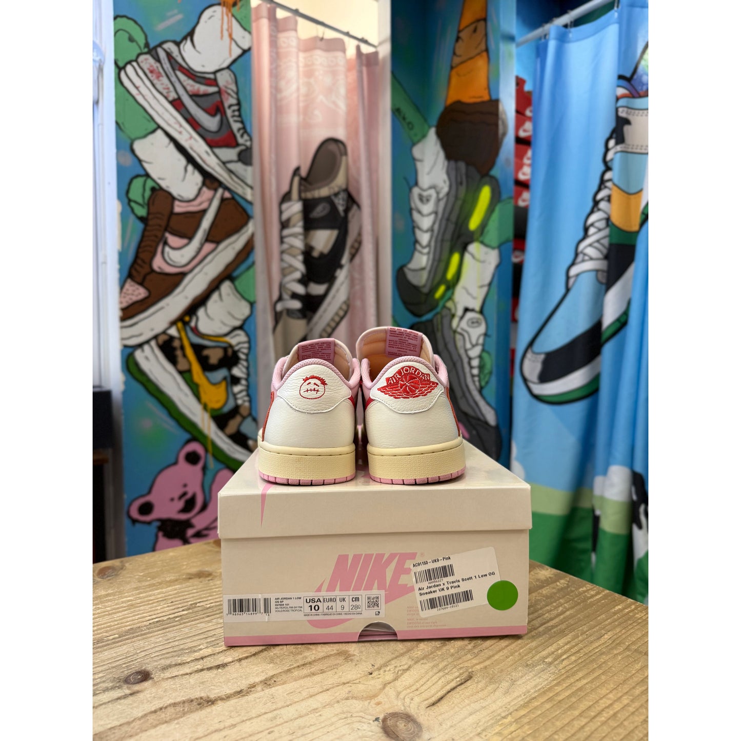Jordan 1 Low Travis Scott Tropical Pink UK 9