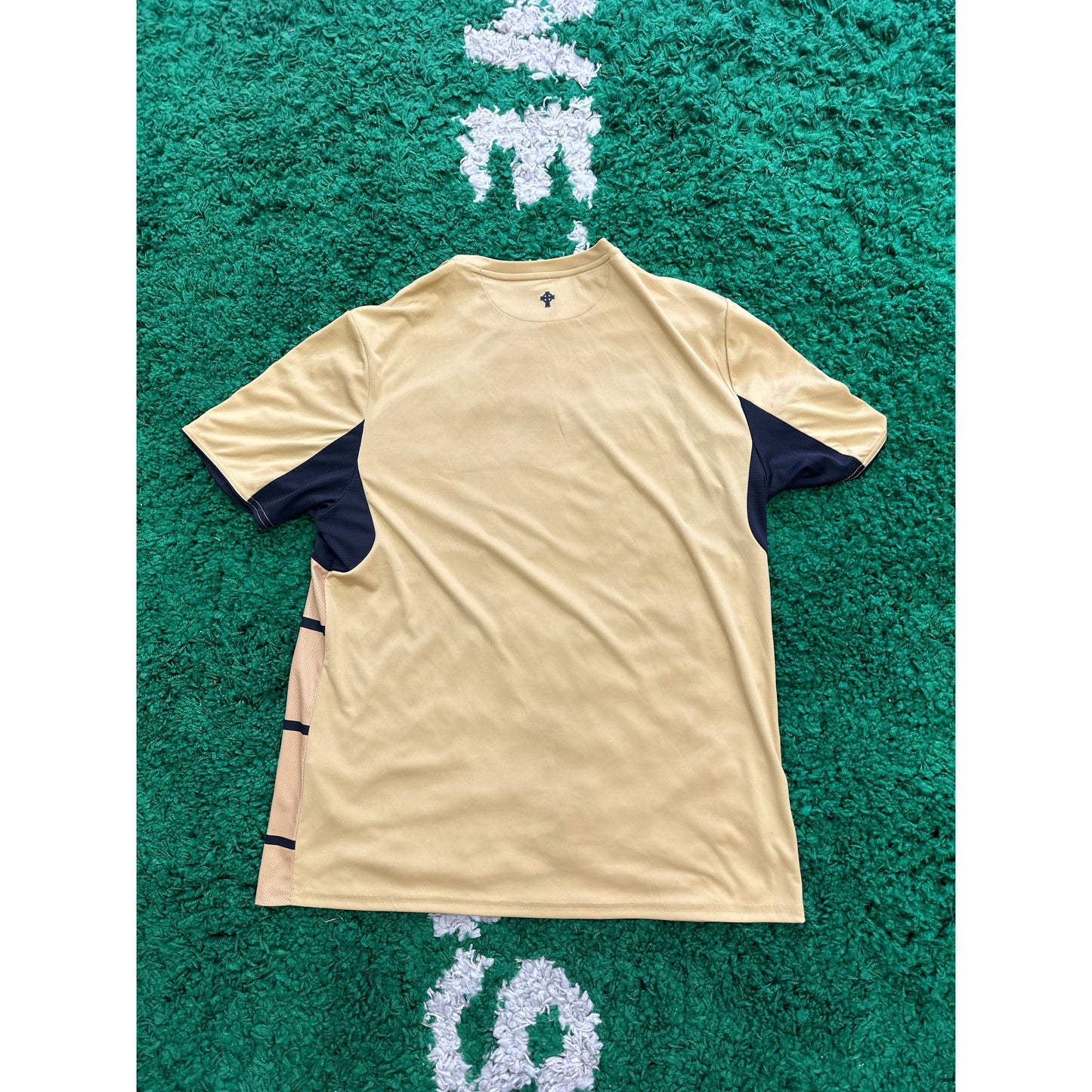 2016-2017 Celtic Pre-Match Training Shirt L 9/10 by KershKits in Clothing. Available at KershKicks for £40.00. A must-have for fans of KershKits looking to elevate their style with this Kits.