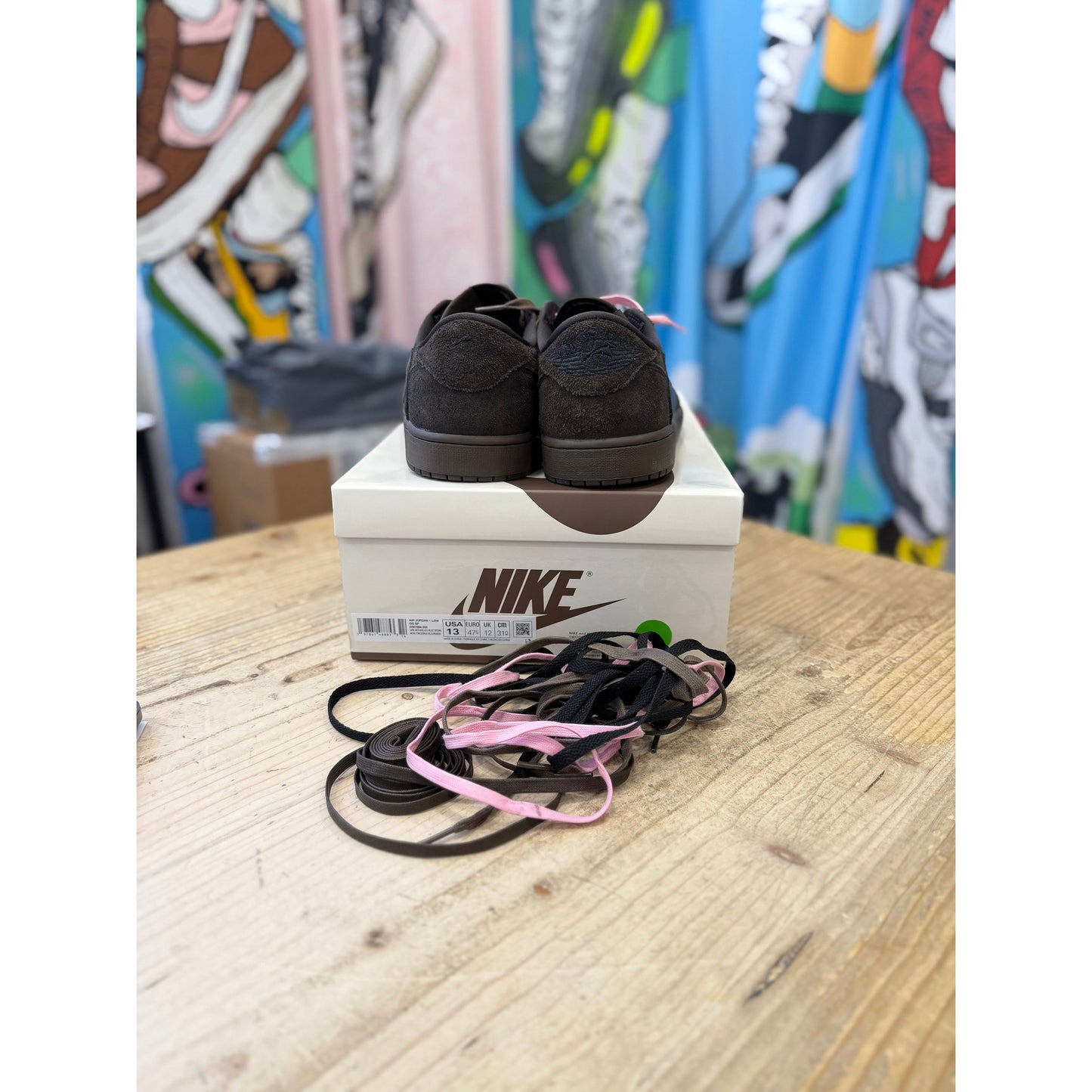 Jordan 1 Retro Low OG SP Travis Scott Velvet Brown UK 12