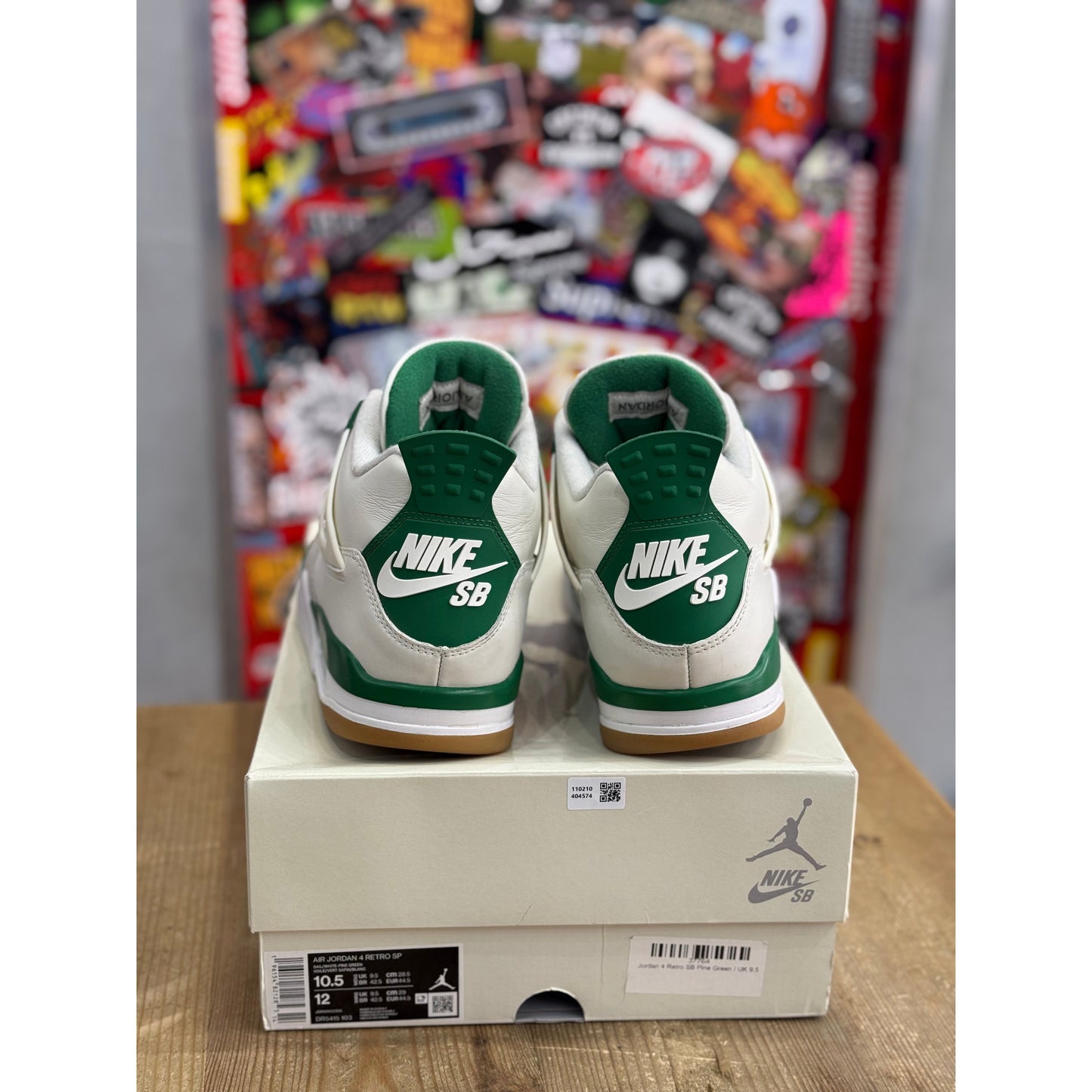 Jordan 4 Retro SB Pine Green UK 9.5.