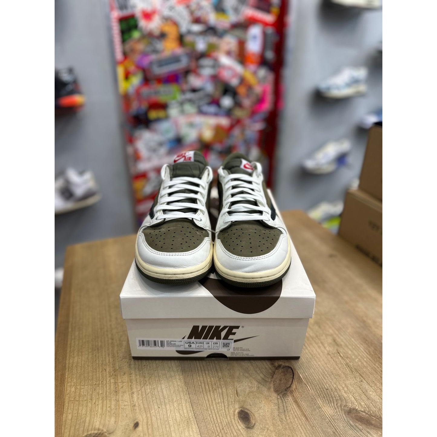 Jordan 1 Retro Low OG SP Travis Scott Medium Olive UK 8.