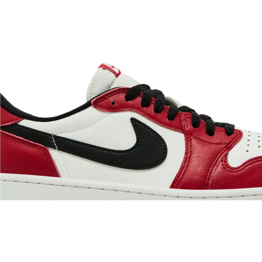 Jordan 1 Retro Low OG Chicago (2025)