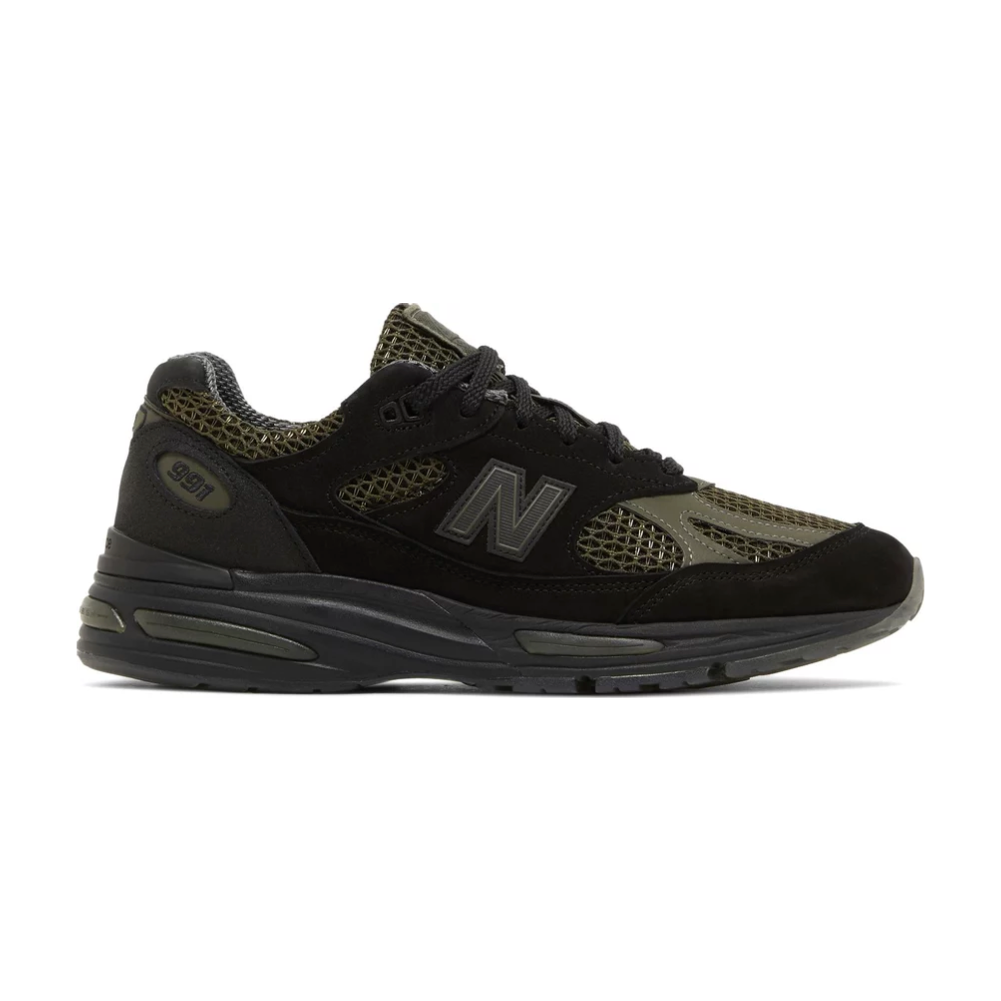 All black discount new balance sneakers