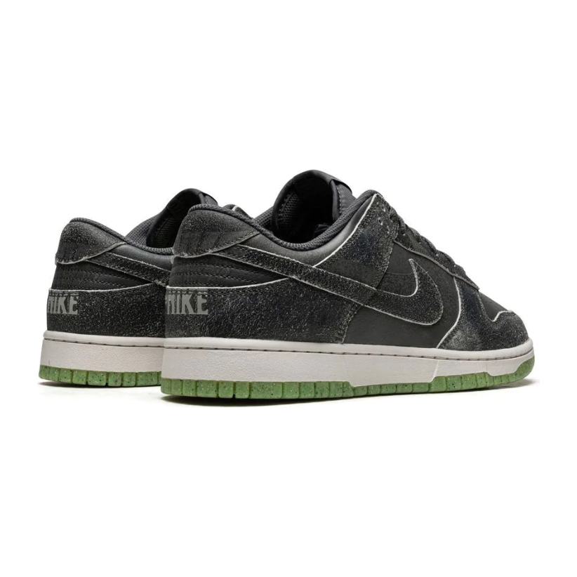 Nike Dunk Low Halloween (2022) (PS) by Nike in Uncategorized. Available at KershKicks for £65.00. A must-have for fans of Nike looking to elevate their style with this Kids Trainers.