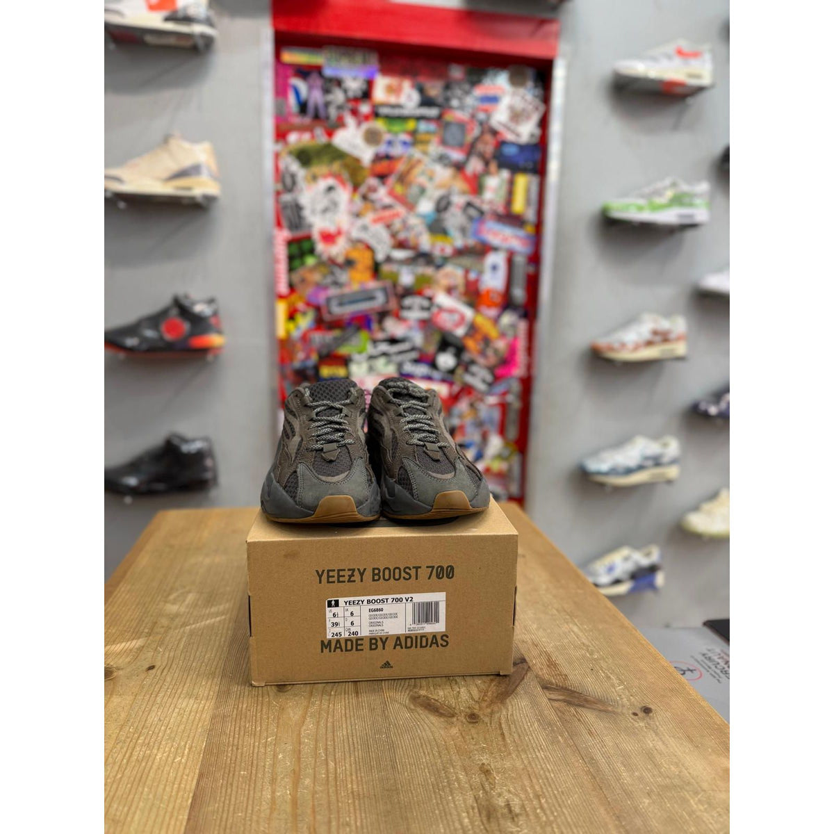 adidas Yeezy Boost 700 V2 Geode UK 6
