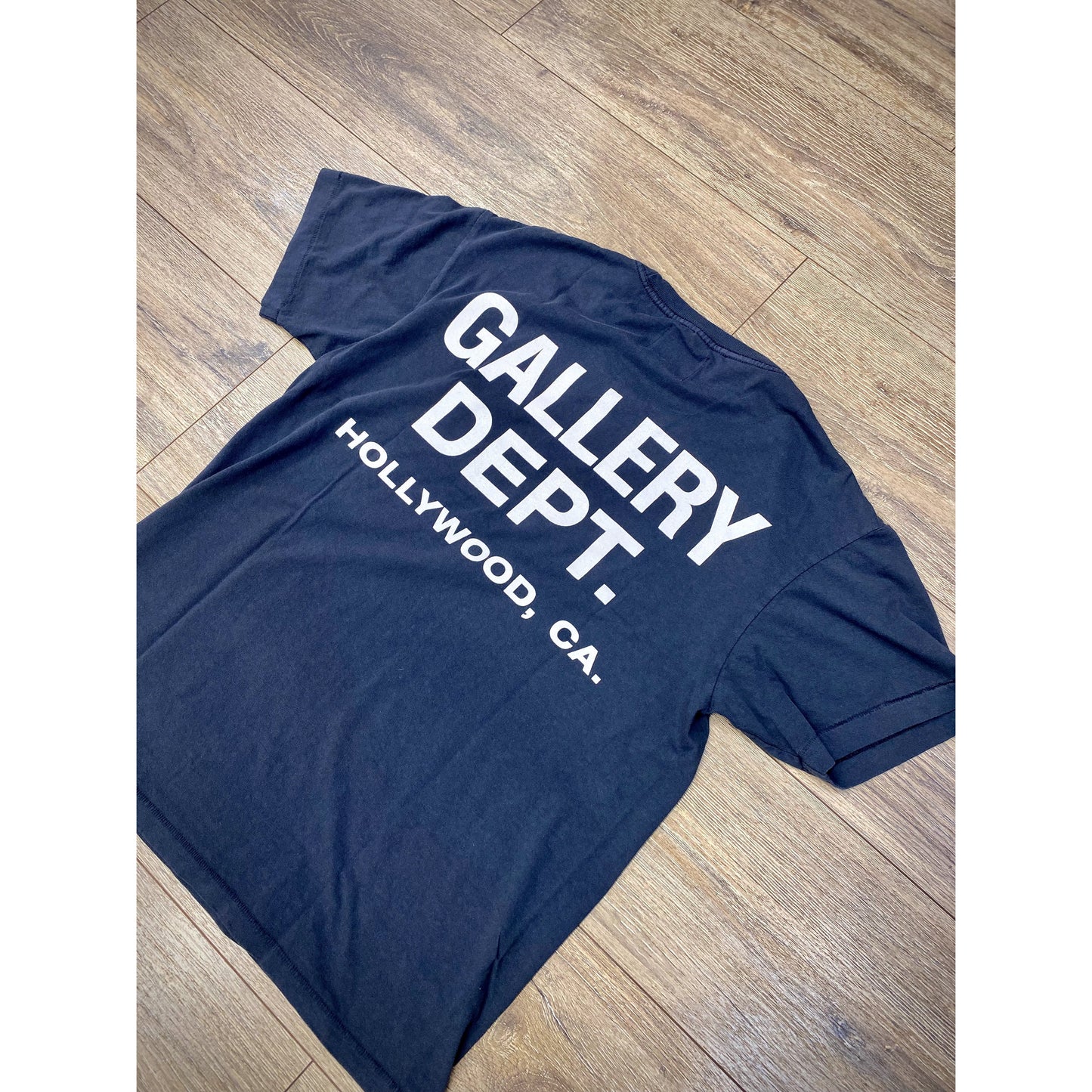 Gallery Dept. Vintage Souvenir T-Shirt NAVY by GALLERY DEPT. in . Available at KershKicks for £250.00. A must-have for fans of GALLERY DEPT. looking to elevate their style with this T-Shirt.