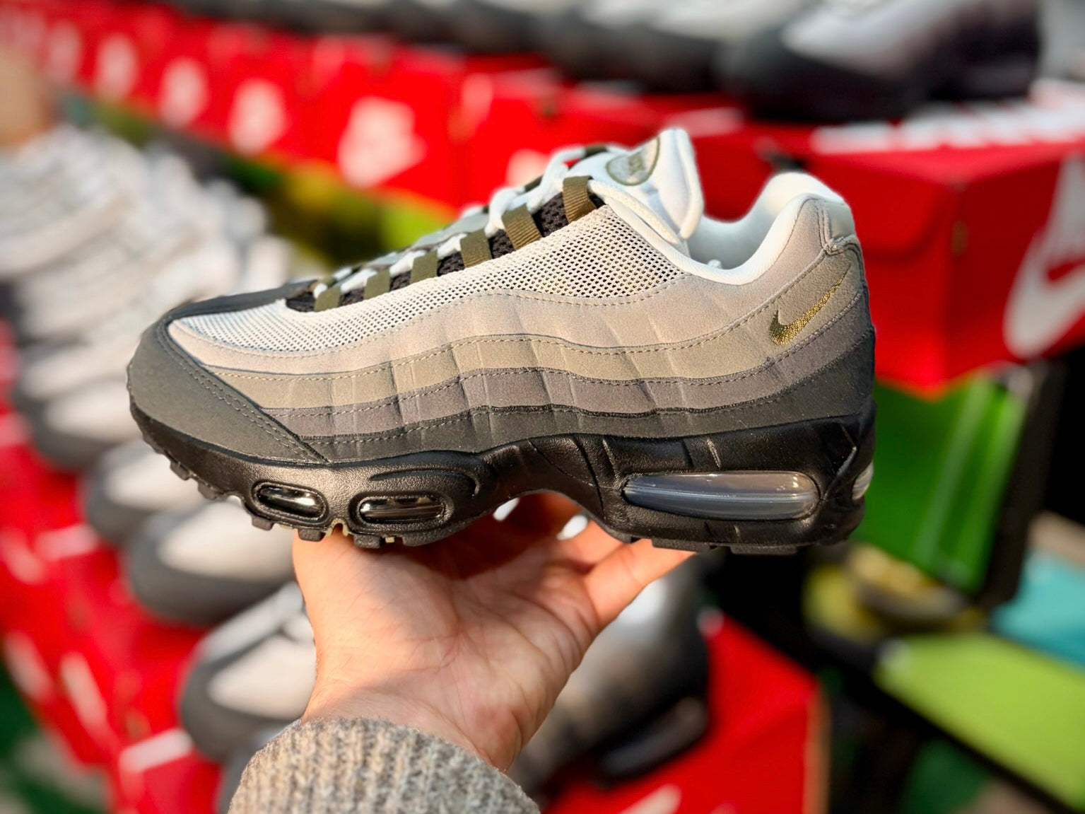 OG Big Bubble “Black / Medium Olive”