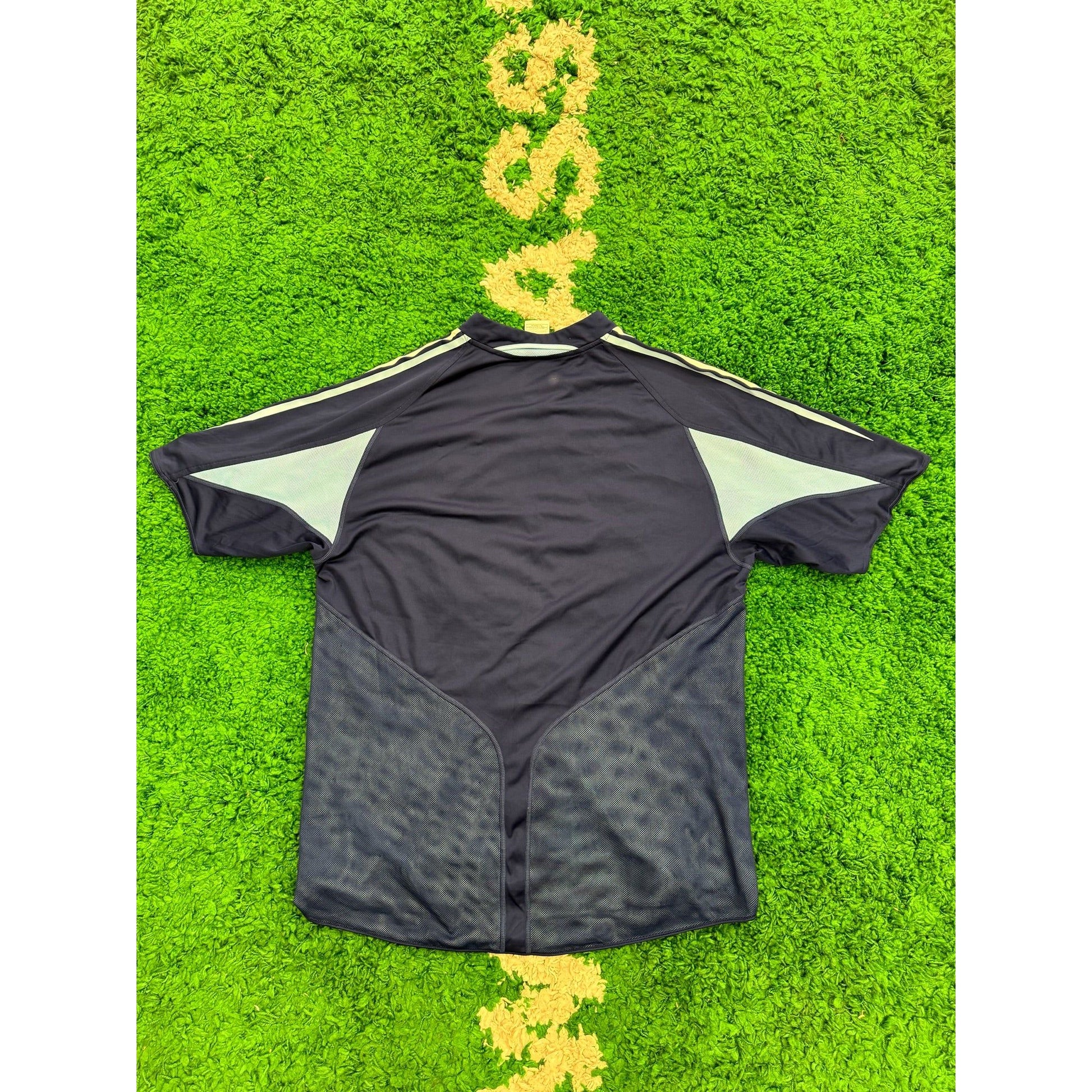 Argentina Away Shirt 2004-2005 XXL 9/10 by KershKits in Clothing. Available at KershKicks for £65.00. A must-have for fans of KershKits looking to elevate their style with this Kits.
