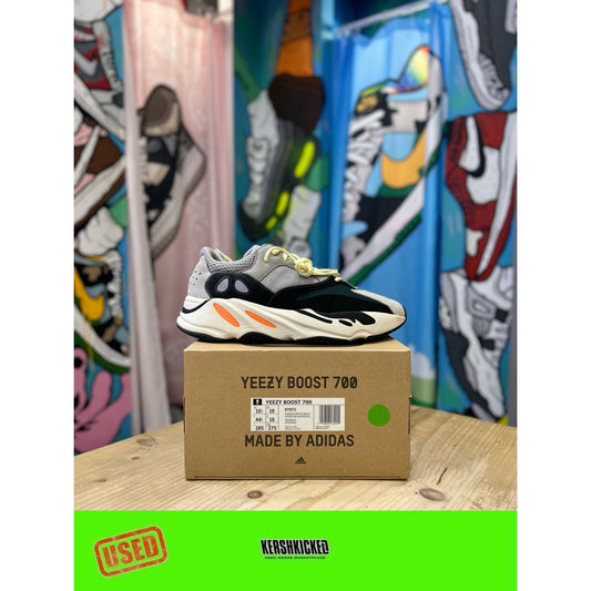 Yeezy 700 Waverunner UK10