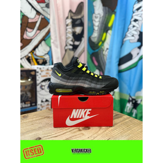 Nike Air Max 95 Reverse Neon UK 8.5