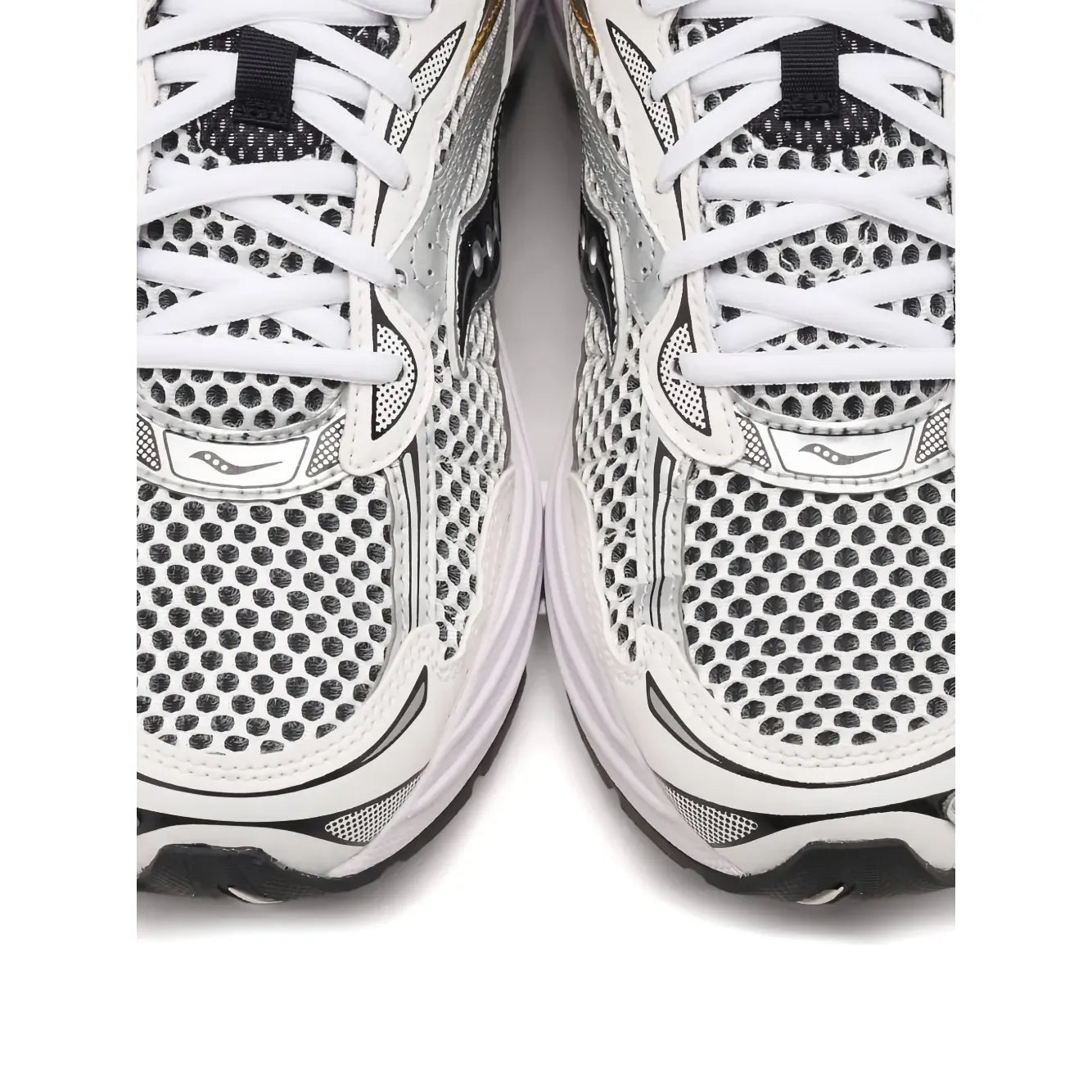Saucony ProGrid Omni 9 Silver Gold