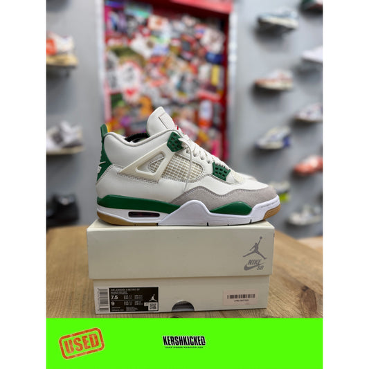 Jordan 4 Retro SB Pine Green UK6.5