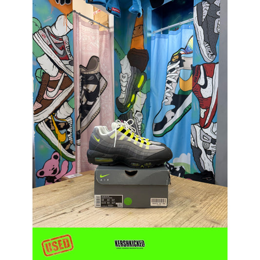 Nike Air Max 95 Neon UK 9