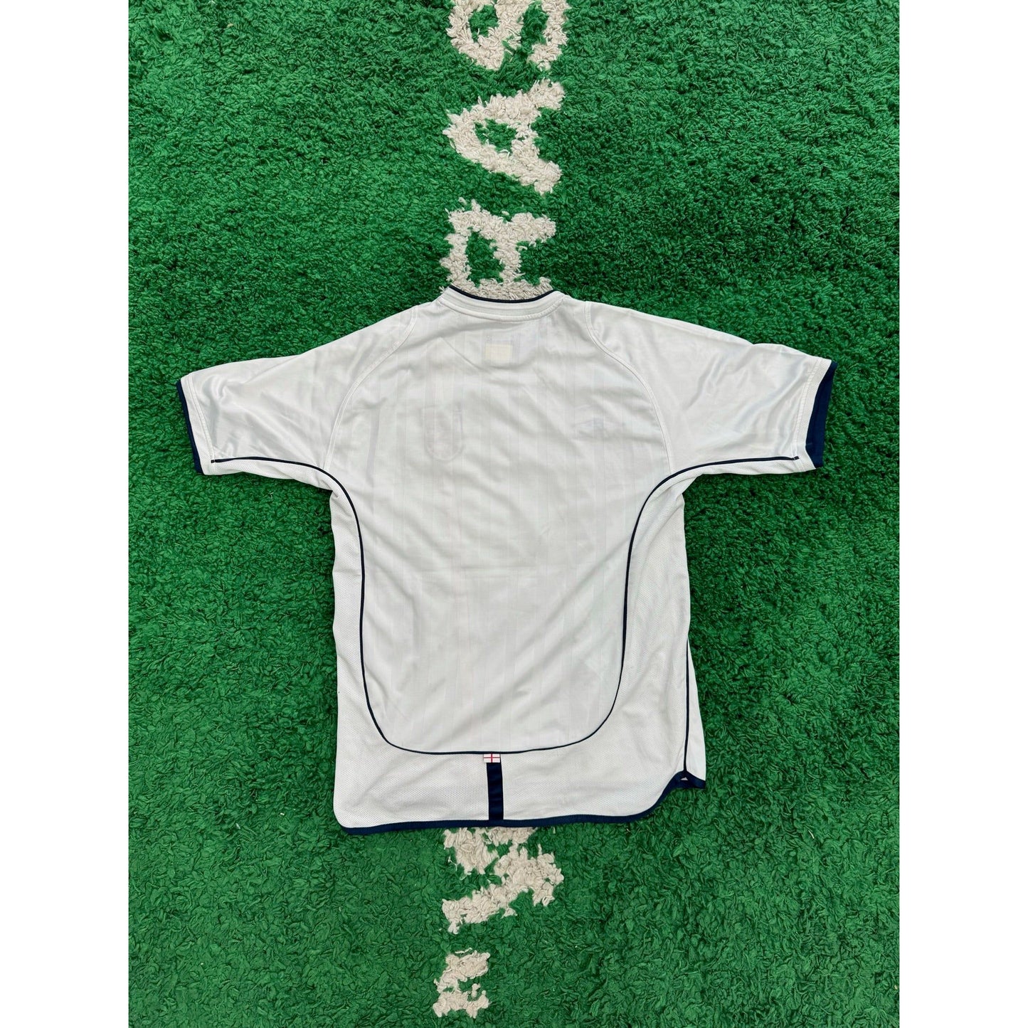 England Home Shirt 2001-2003 M 8/10 by KershKits in Clothing. Available at KershKicks for £75.00. A must-have for fans of KershKits looking to elevate their style with this Kits.