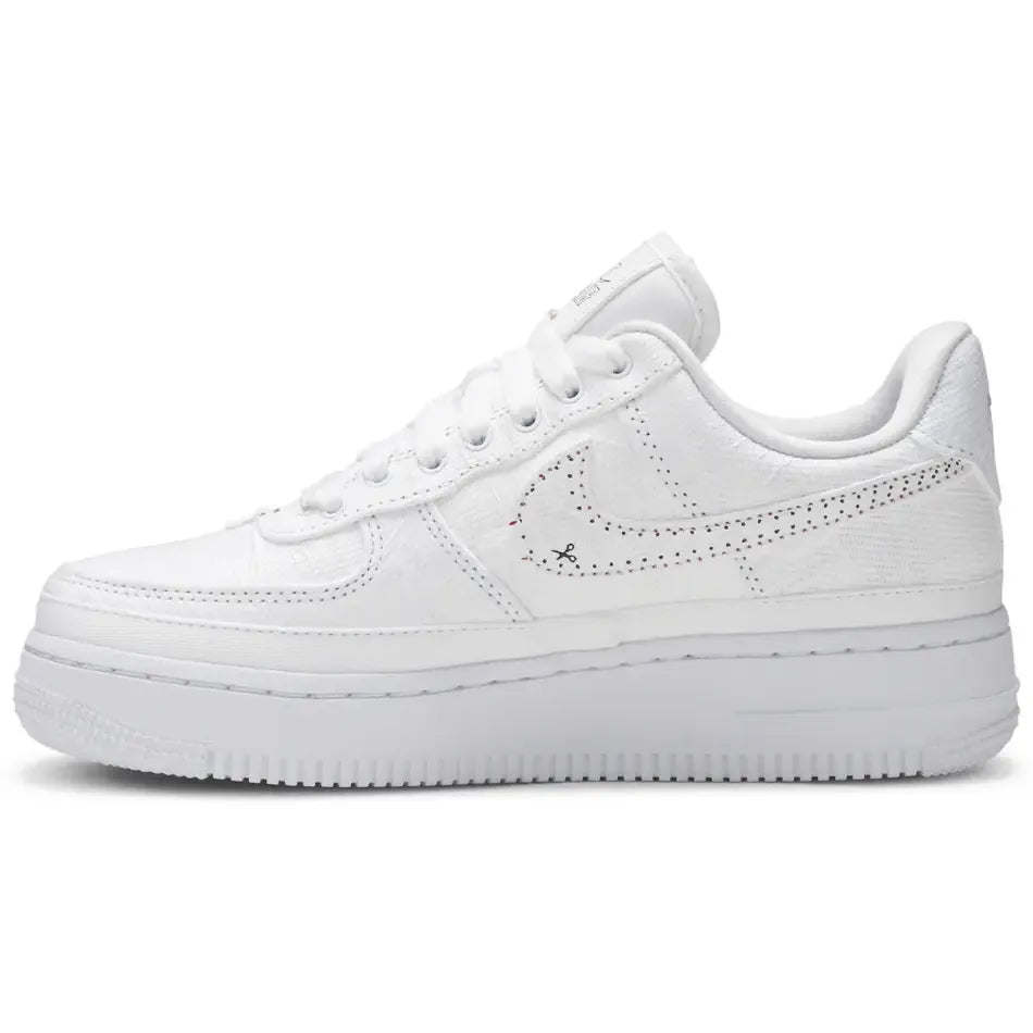 Nike Wmns Air Force 1 Low Tear Away
