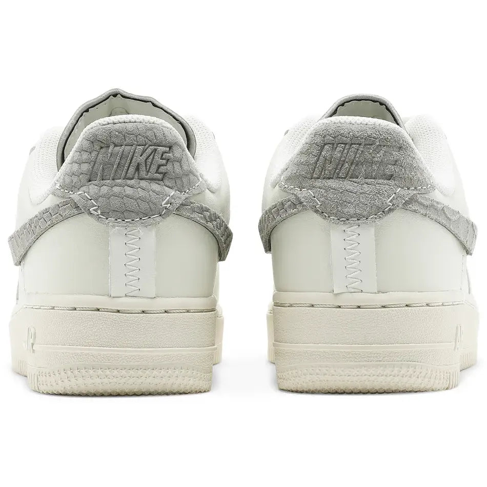 Nike Wmns Air Force 1 LXX Sea Glass Python